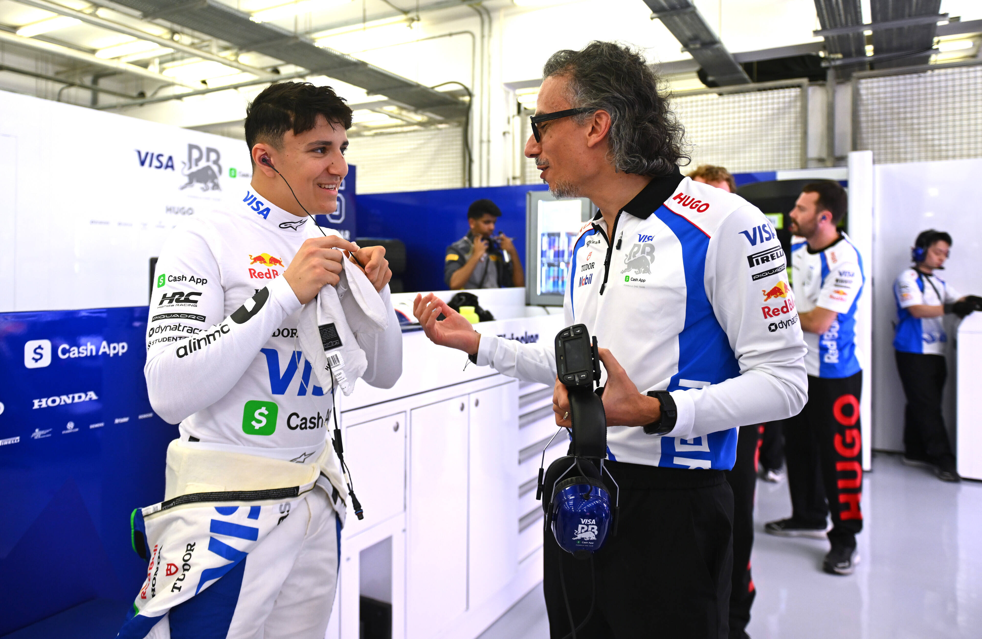 Sur le circuit du Grand Prix de Monaco, retour à la case départ en mode F1 pour le pilote français Isack Hadjar