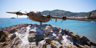 "N'oubliez pas que la liberté a un prix": Mandelieu dévoile une sculpture en hommage aux aviateurs américains qui se sont crashés en mer lors de la Seconde Guerre mondiale