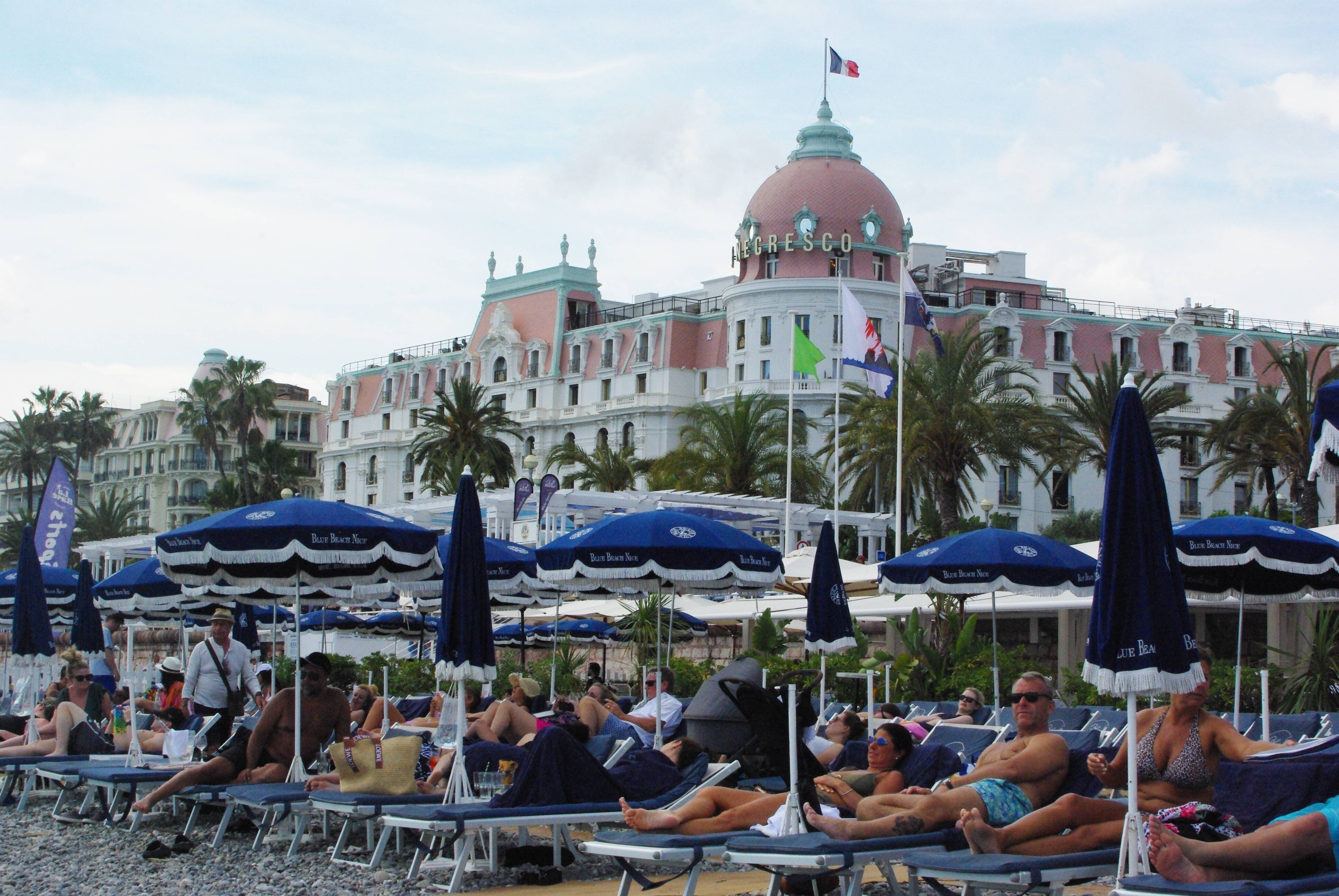 Effet Grand Prix de Formule 1 à Monaco: à Nice, les hôtels et les plages de la Baie des Anges font le plein