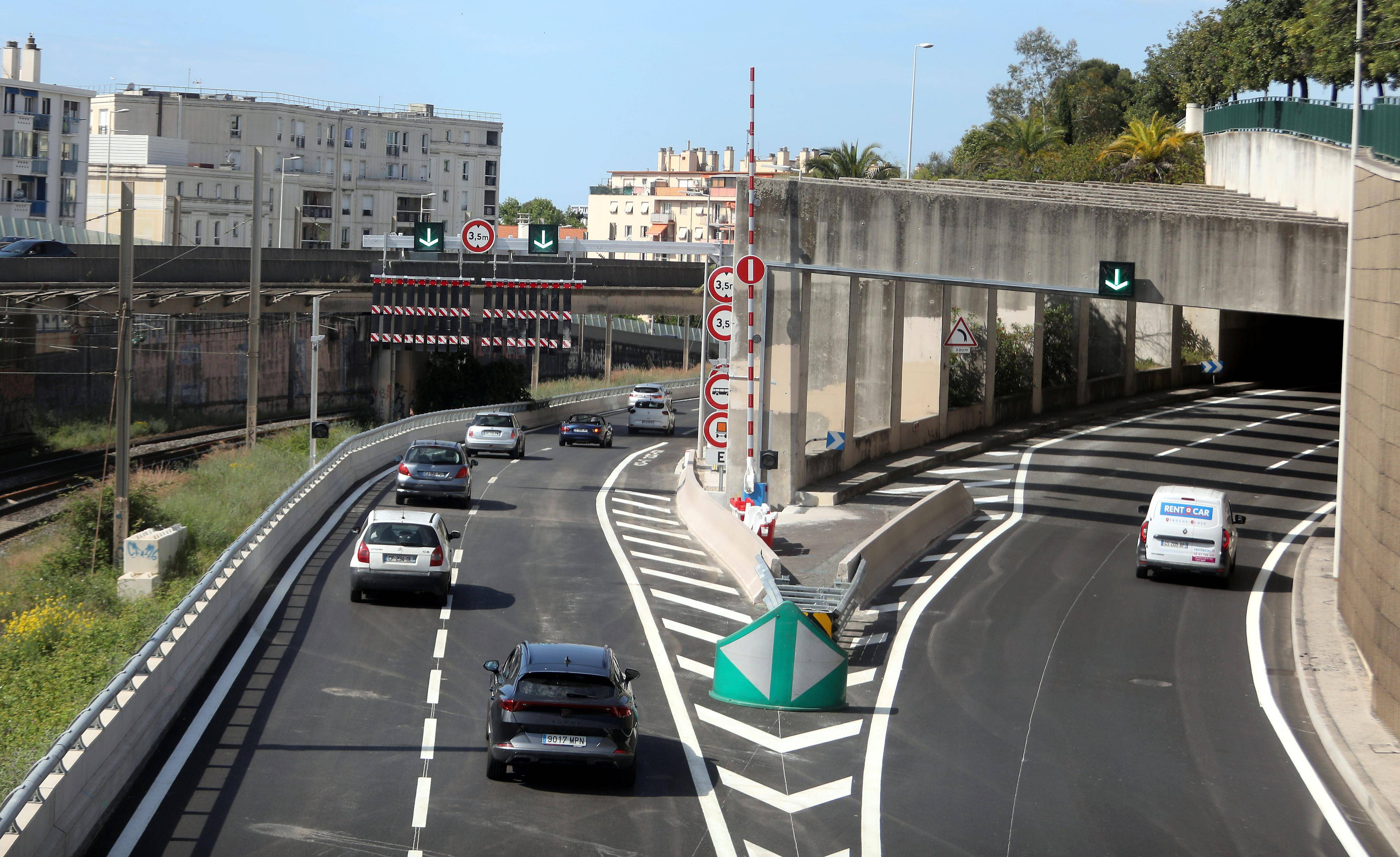 Accident dans le tunnel de la voie rapide à Nice: le mystère reste entier