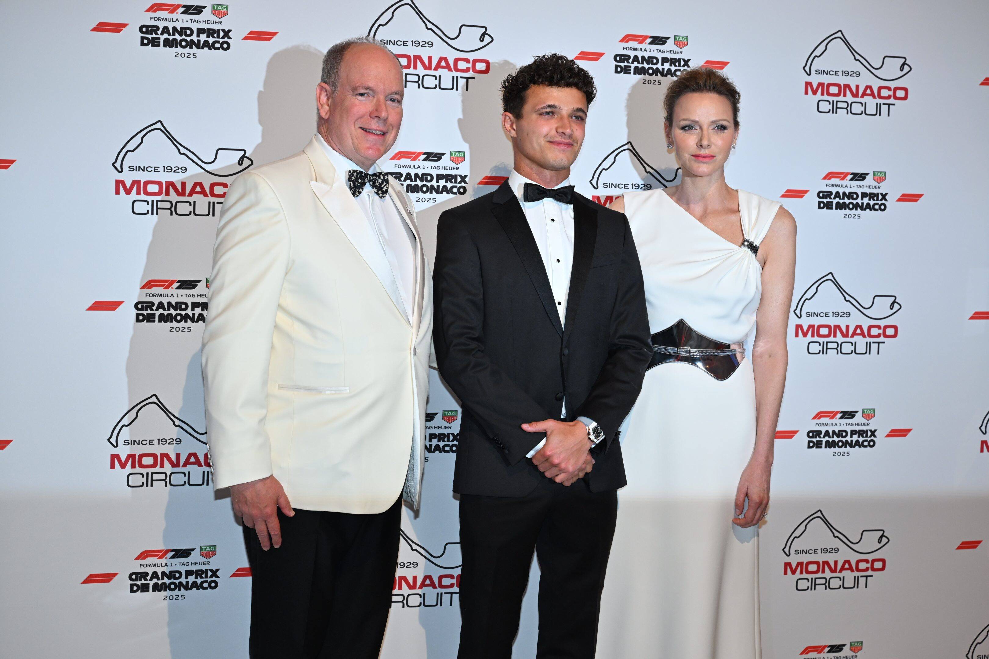 "Je priais pour qu'il n'y ait pas de drapeau rouge": Lando Norris est revenu sur sa victoire au Grand Prix de Monaco lors du gala de l'Automobile Club