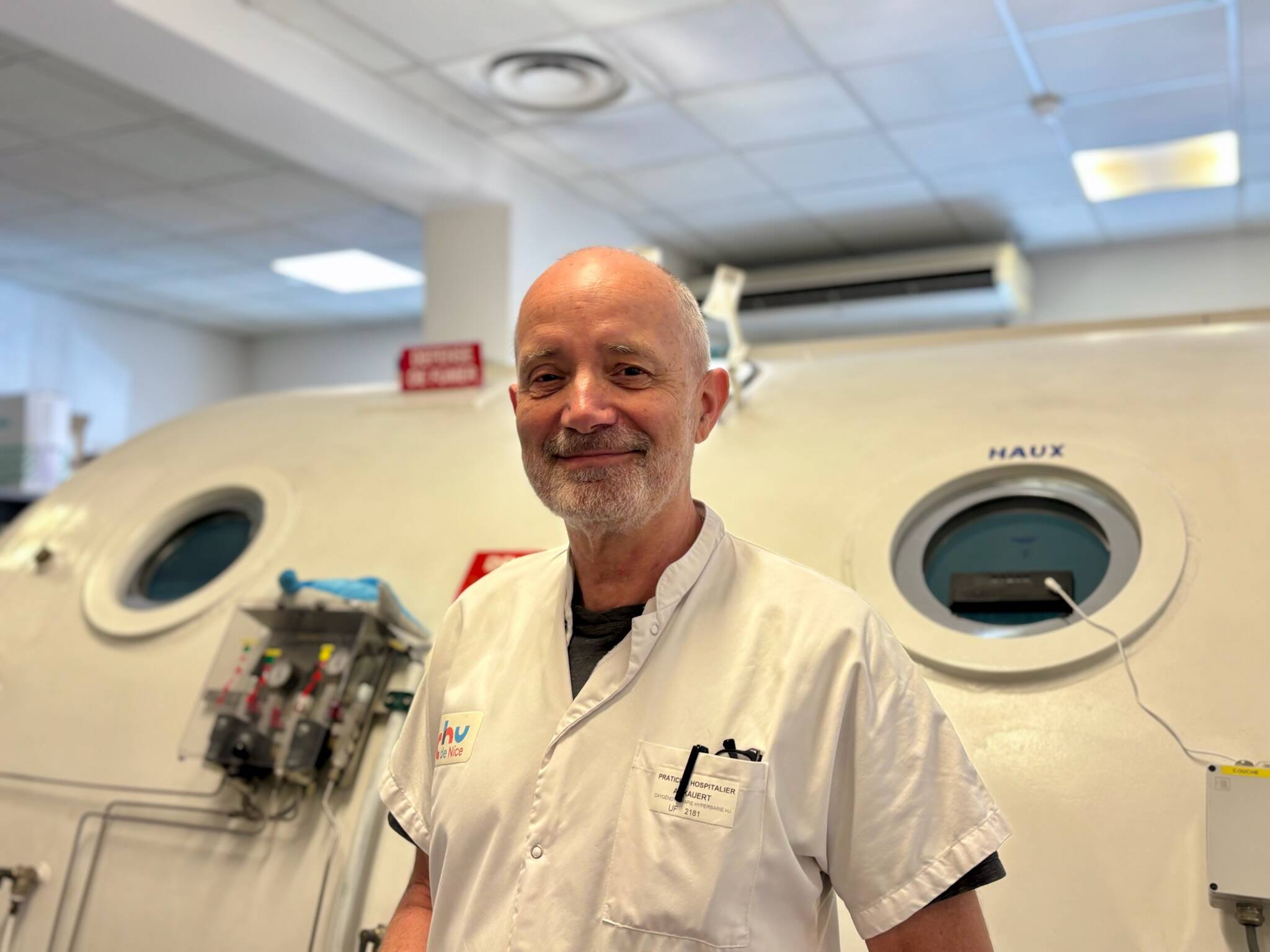 Médecine hyperbare: le CHU de Nice se dote d'un nouveau caisson