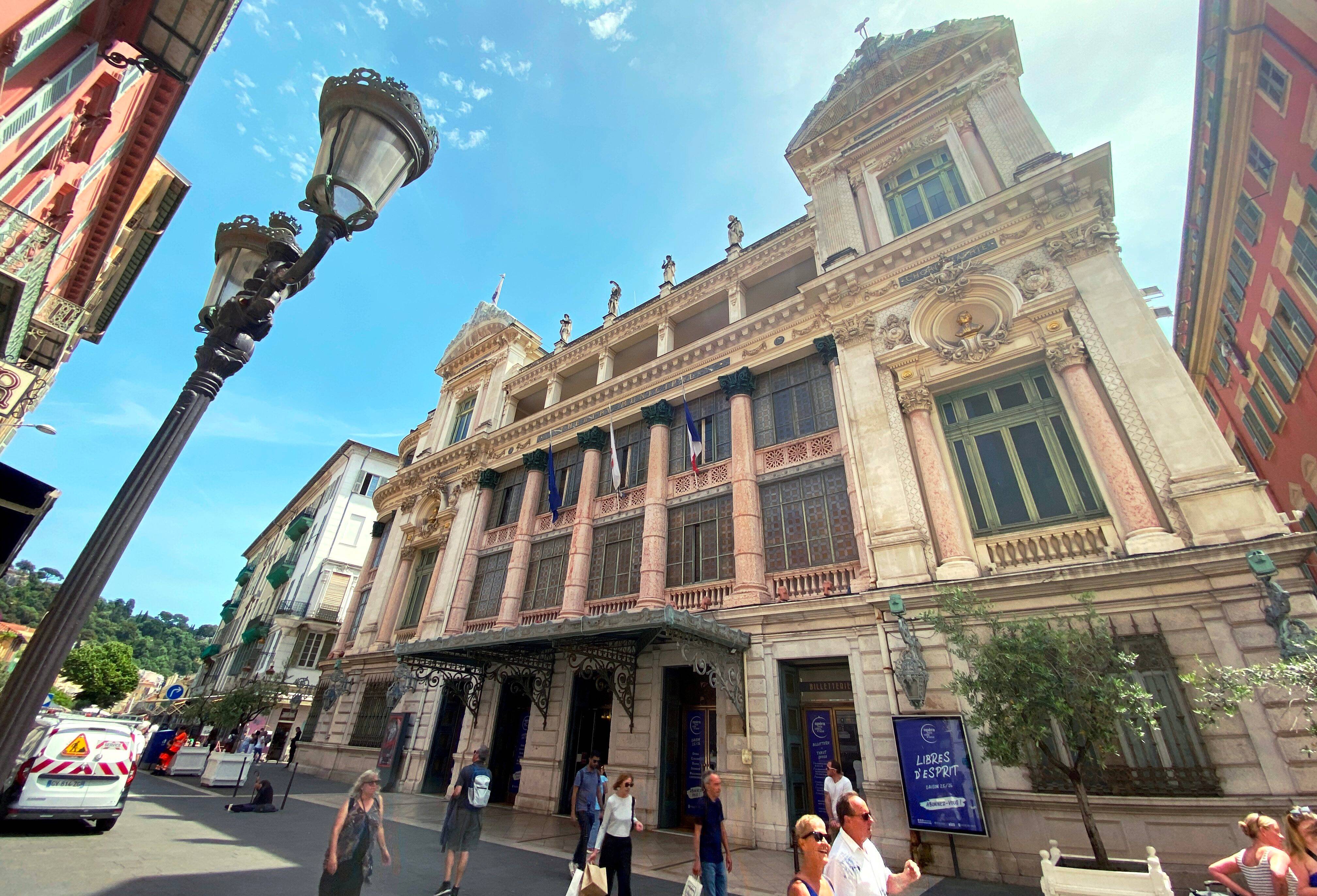 "Un bâtiment devenu vétuste": l'opéra de Nice a grand besoin d'une rénovation