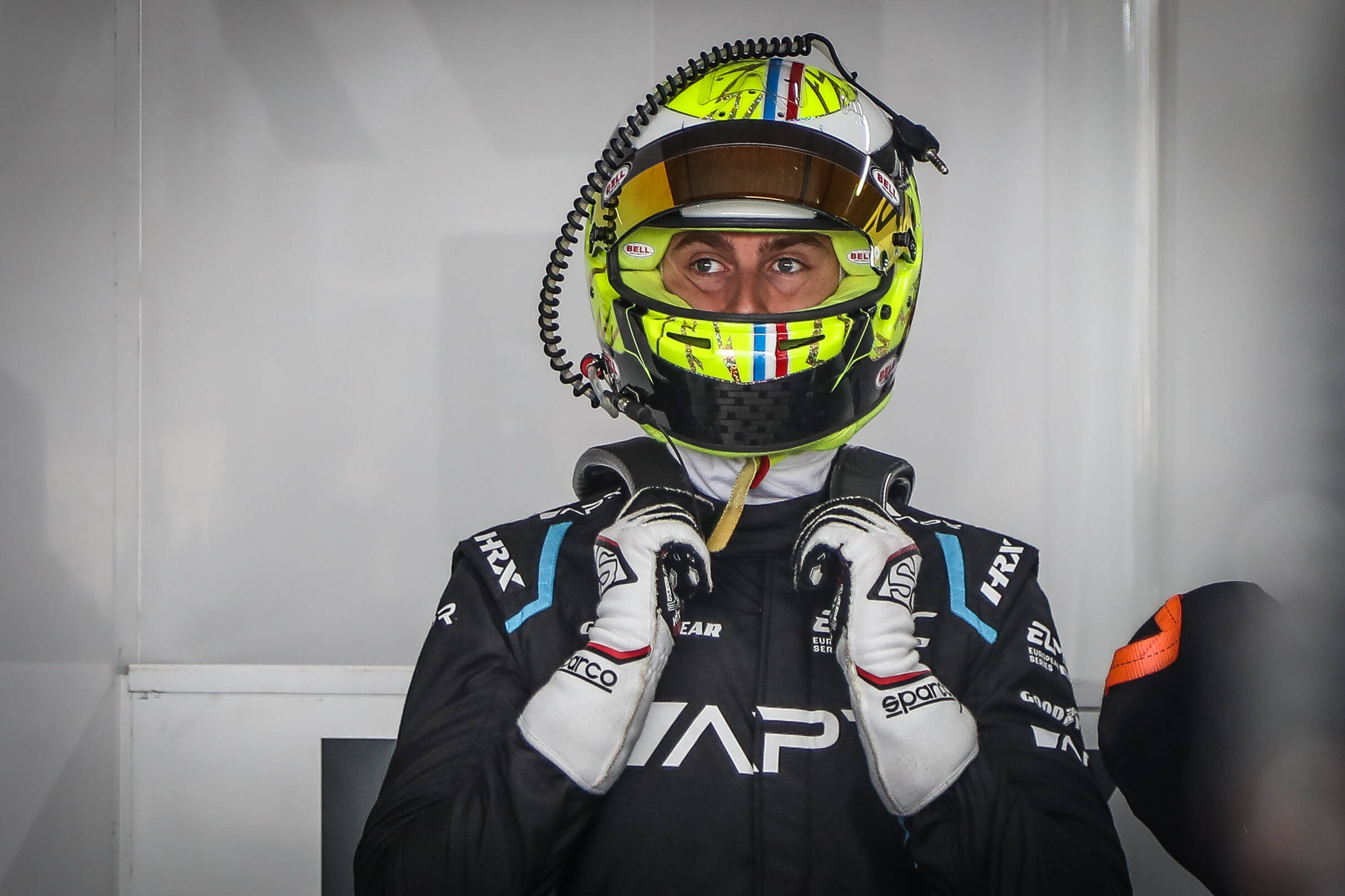 "Il va falloir construire notre course", le pilote grassois Théo Pourchaire se livre avant de découvrir les 24 Heures du Mans