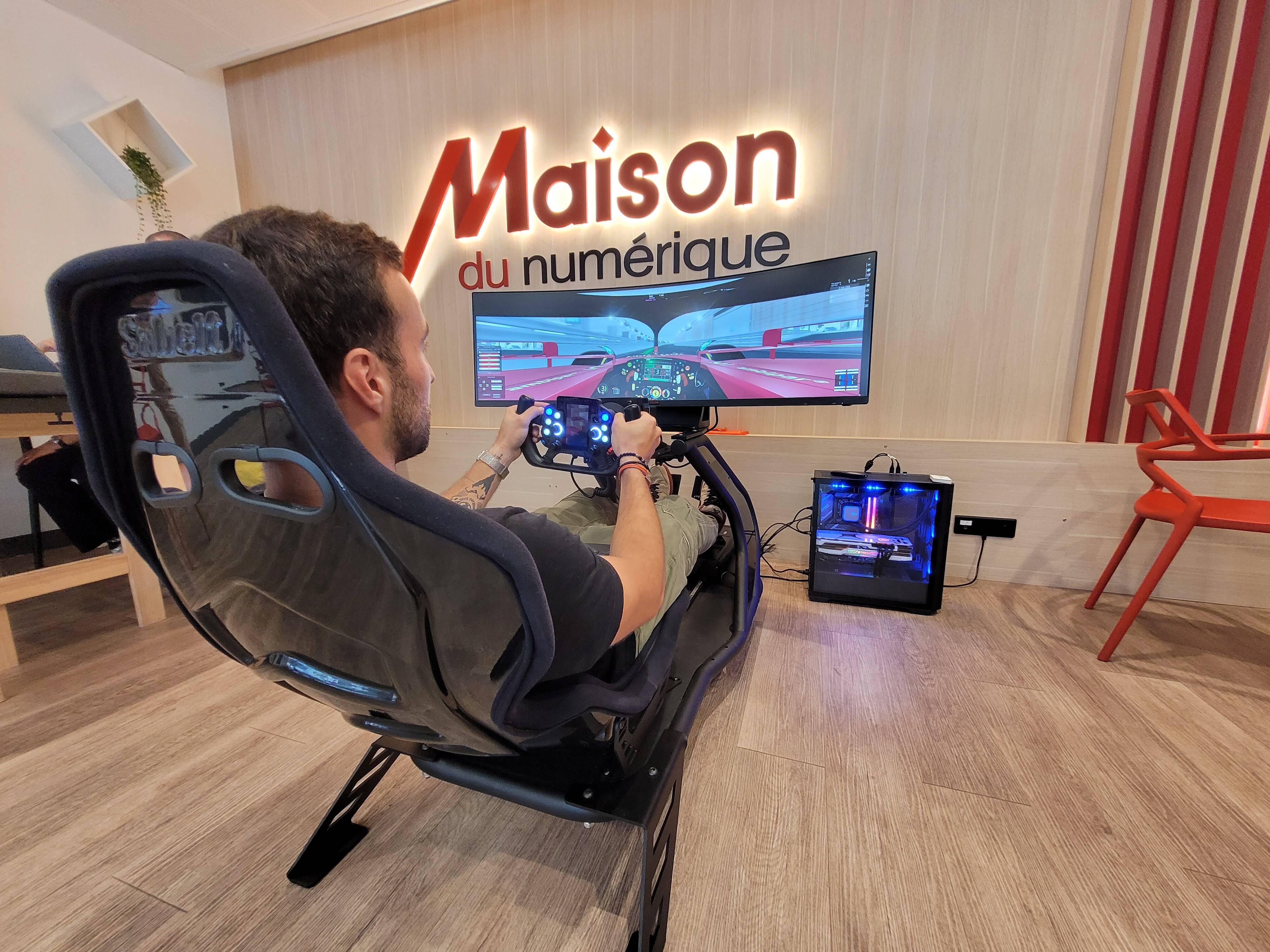 Vous êtes fan de Formule 1? Venez essayer gratuitement le simulateur de course de la Masion du numérique à Monaco