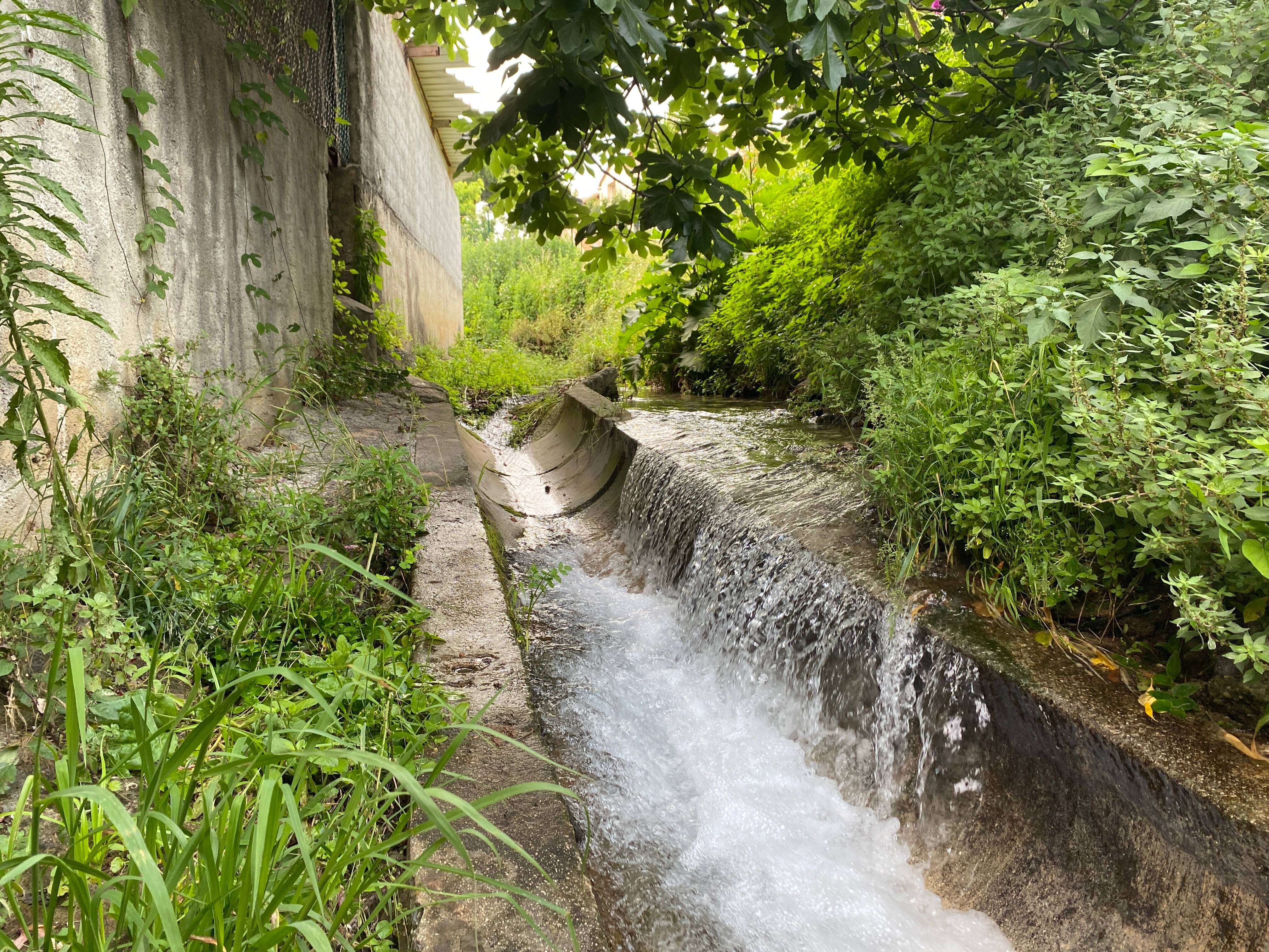 Des millions de m3 d'eau potable sont jetés à la mer entre Saint-Laurent-du-Var et Cagnes-sur-Mer: la vétusté du canal est mise en cause