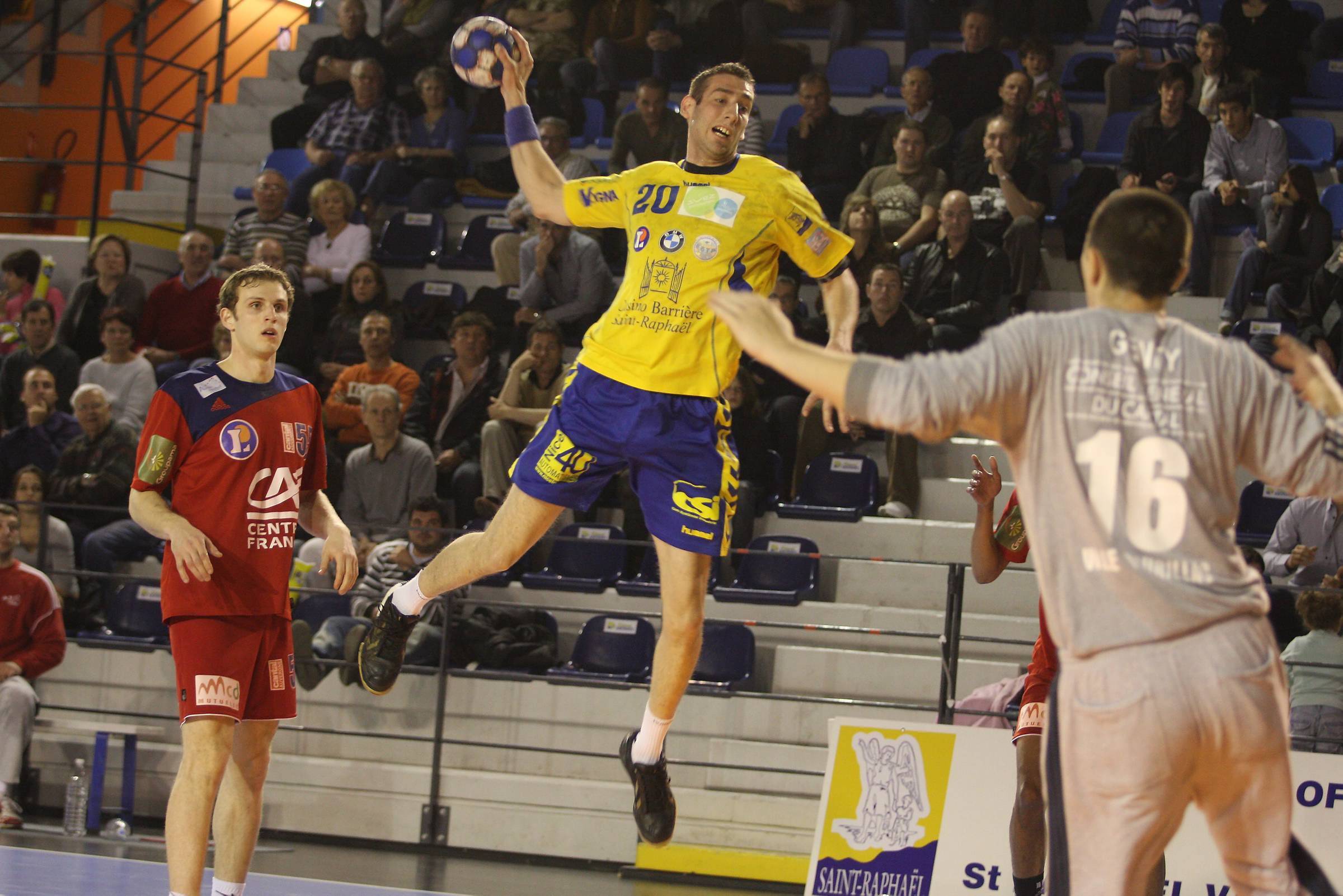 "Je veux être fier de finir avec ce groupe", assure Raphaël Caucheteux, à l'aube du dernier match de sa carrière
