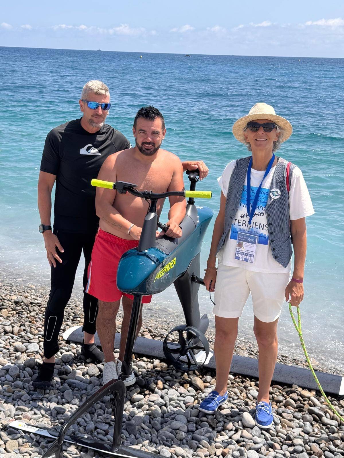 Et si vous essayiez de faire du vélo sur l'eau à Nice ce week-end?