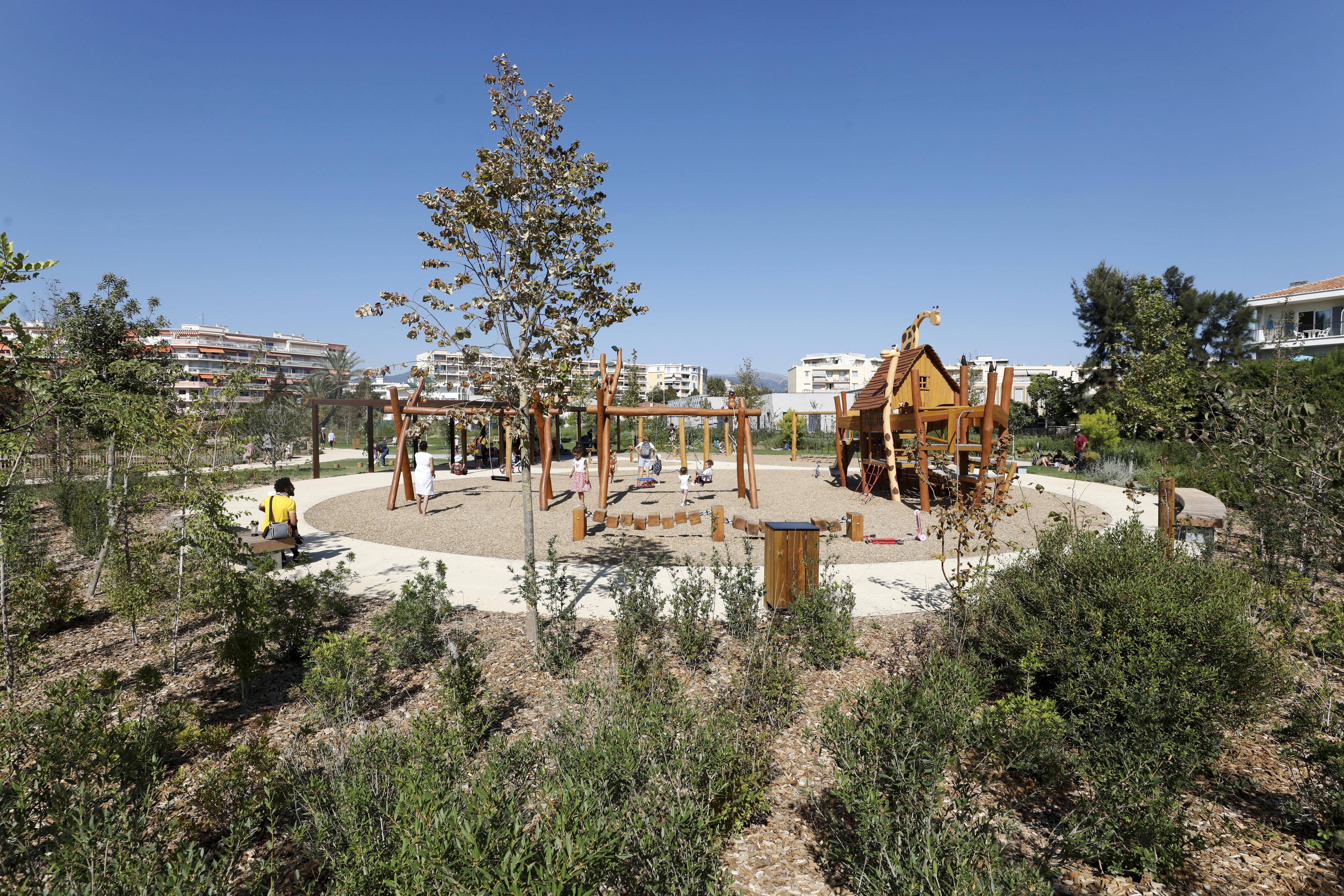 De nouveaux haut-parleurs ont été installés pour faire régner l'ordre dans le parc des Canebiers à Cagnes-sur-Mer