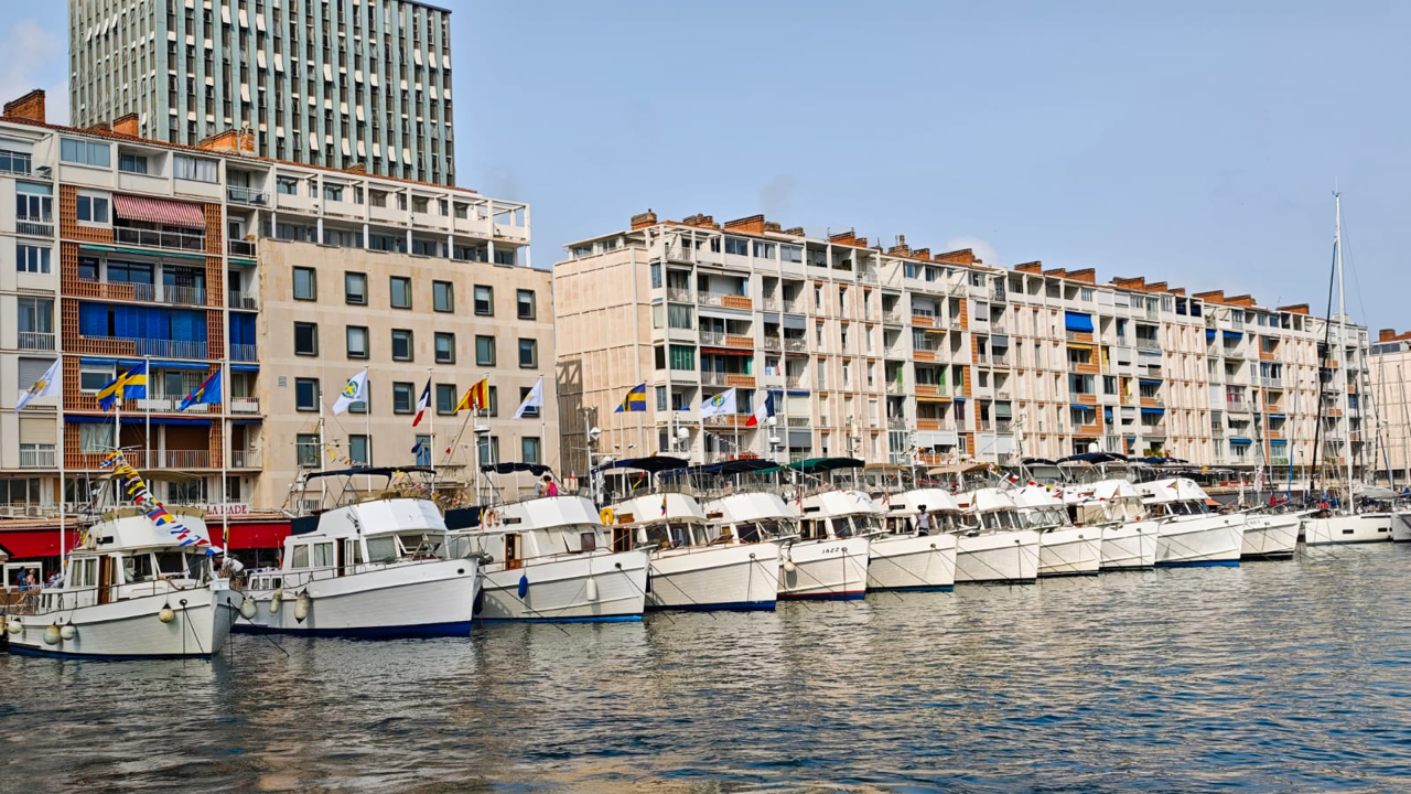 Des yachts atypiques amarrés à Toulon: les mythiques Grand Banks repartent ce dimanche