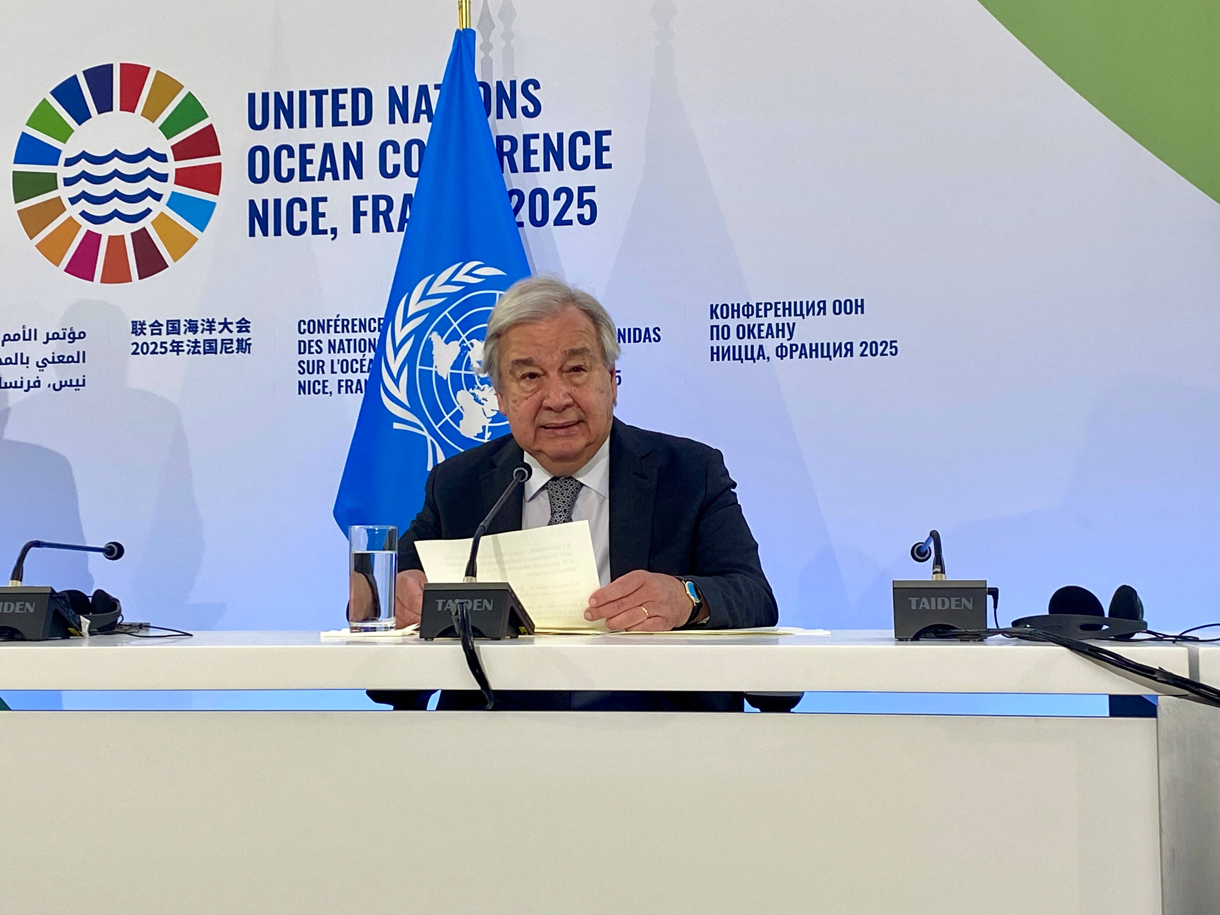 "Nous livrons un combat contre un ennemi bien identifié: la cupidité", António Guterres offensif, avant son départ du Sommet de l'Océan Unoc à Nice
