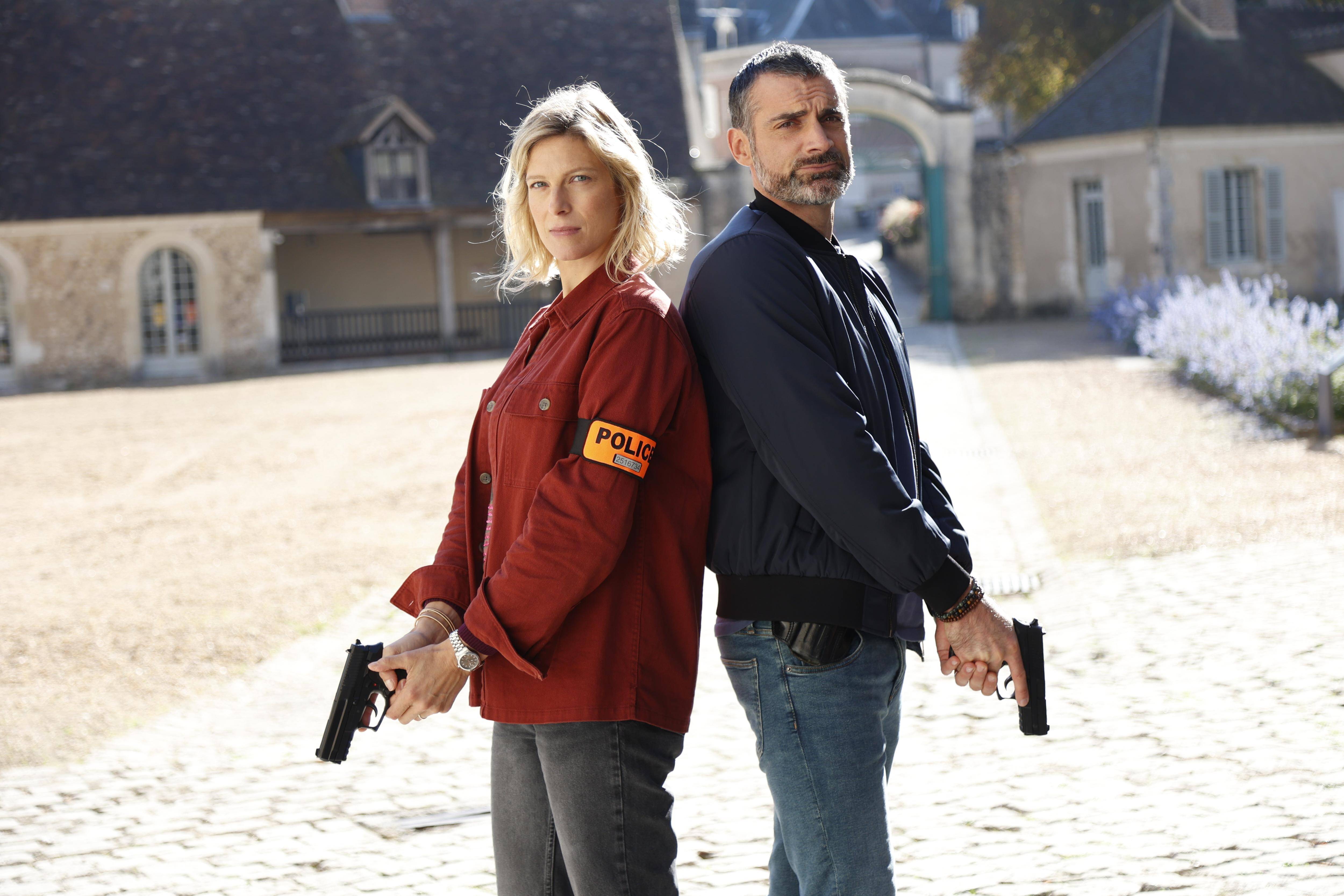 Alexia Barlier et Gil Alma, nouveau couple star de "Meurtres à..." sur France 3