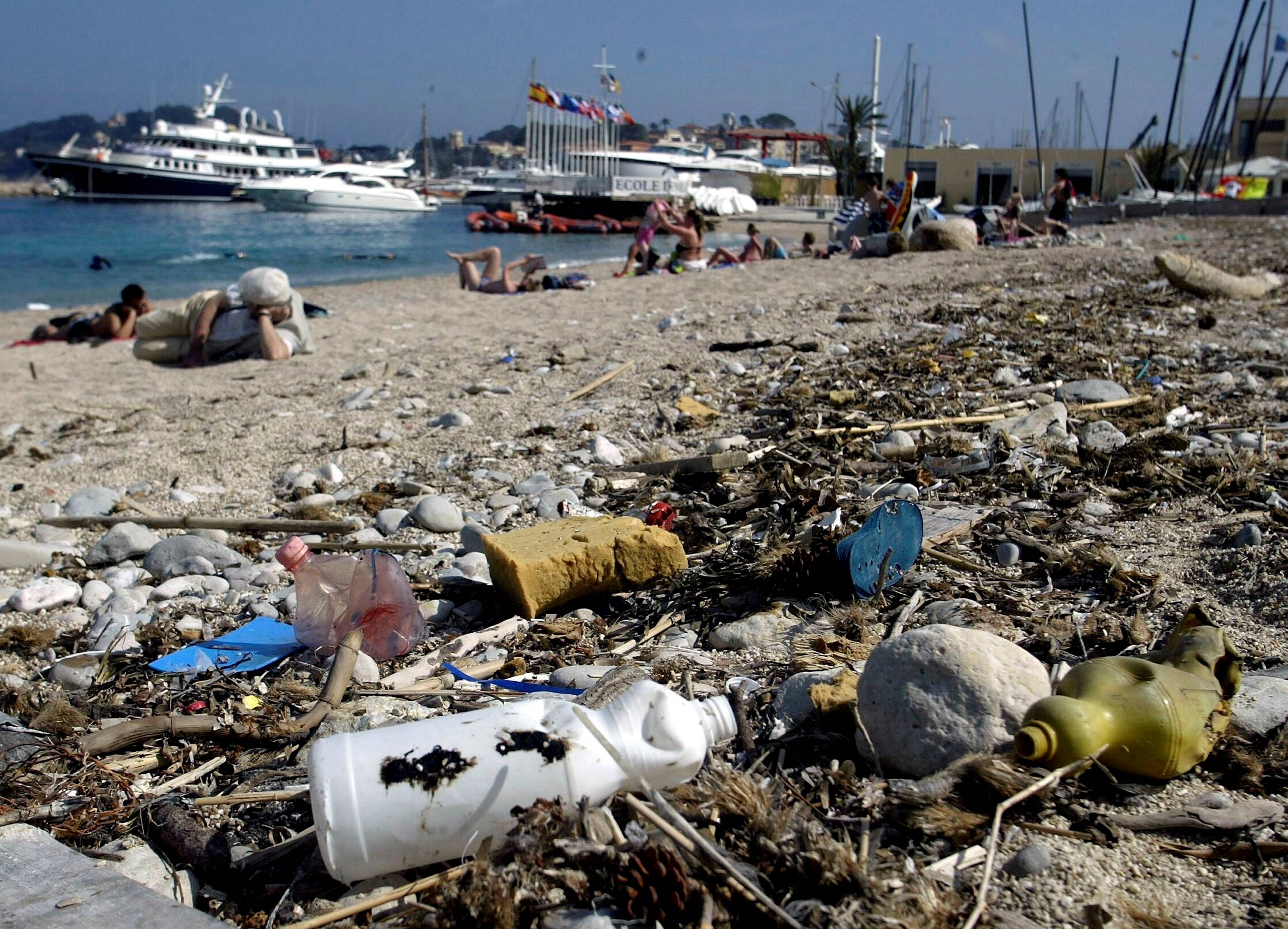 "C'est un souffle!": face à l'abyssale pollution plastique, 95 pays signent à l'Unoc l'appel de Nice pour un texte international efficace