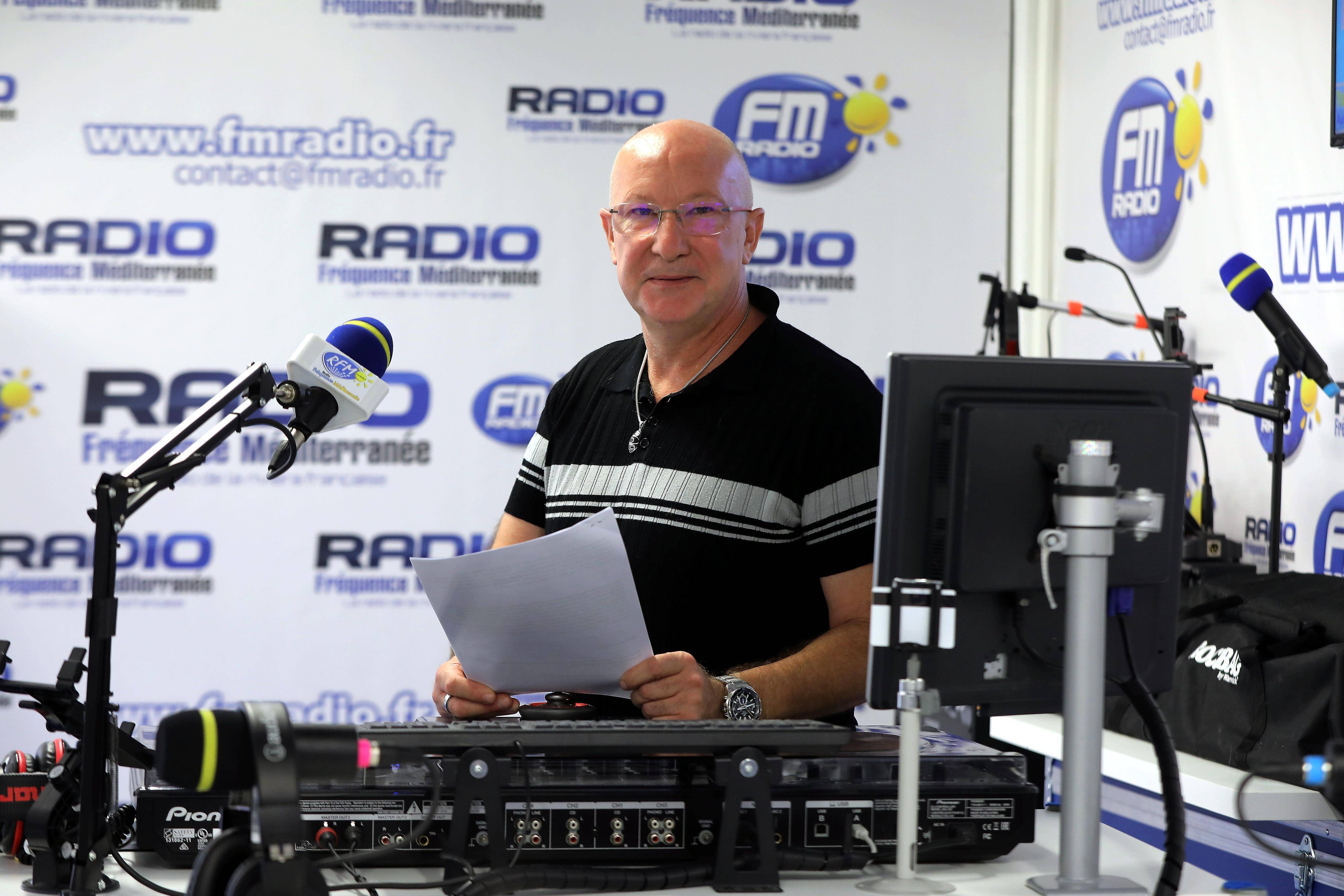 Deux ans après avoir perdu sa fréquence, la radio locale mentonnaise Fréquence Méditerranée revient sur les ondes cet été