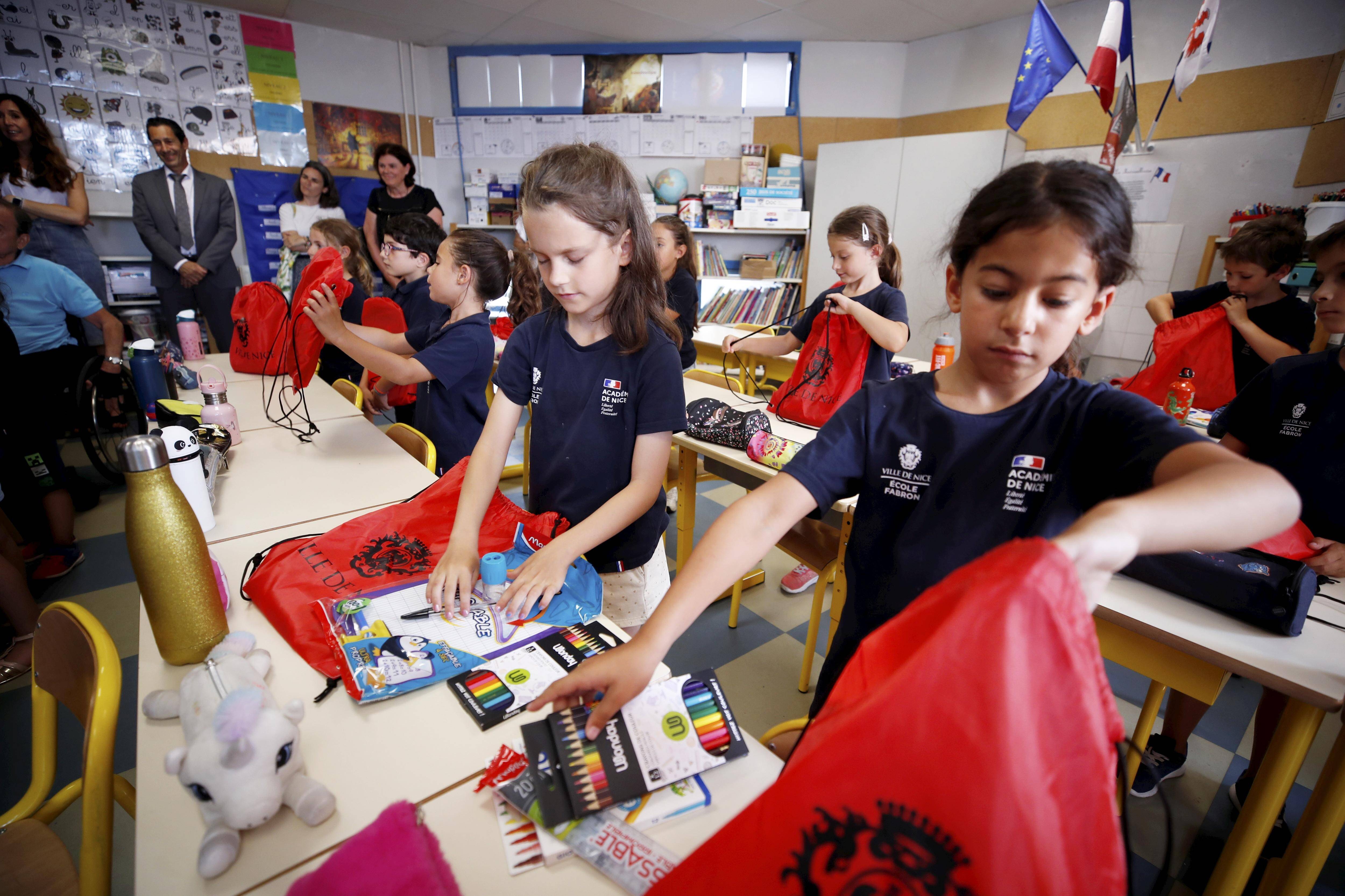 Coût, contenu, pour qui... Tout ce que vous devez savoir sur le kit de fournitures scolaires distribué par la Ville de Nice aux écoliers pour la rentrée 2025