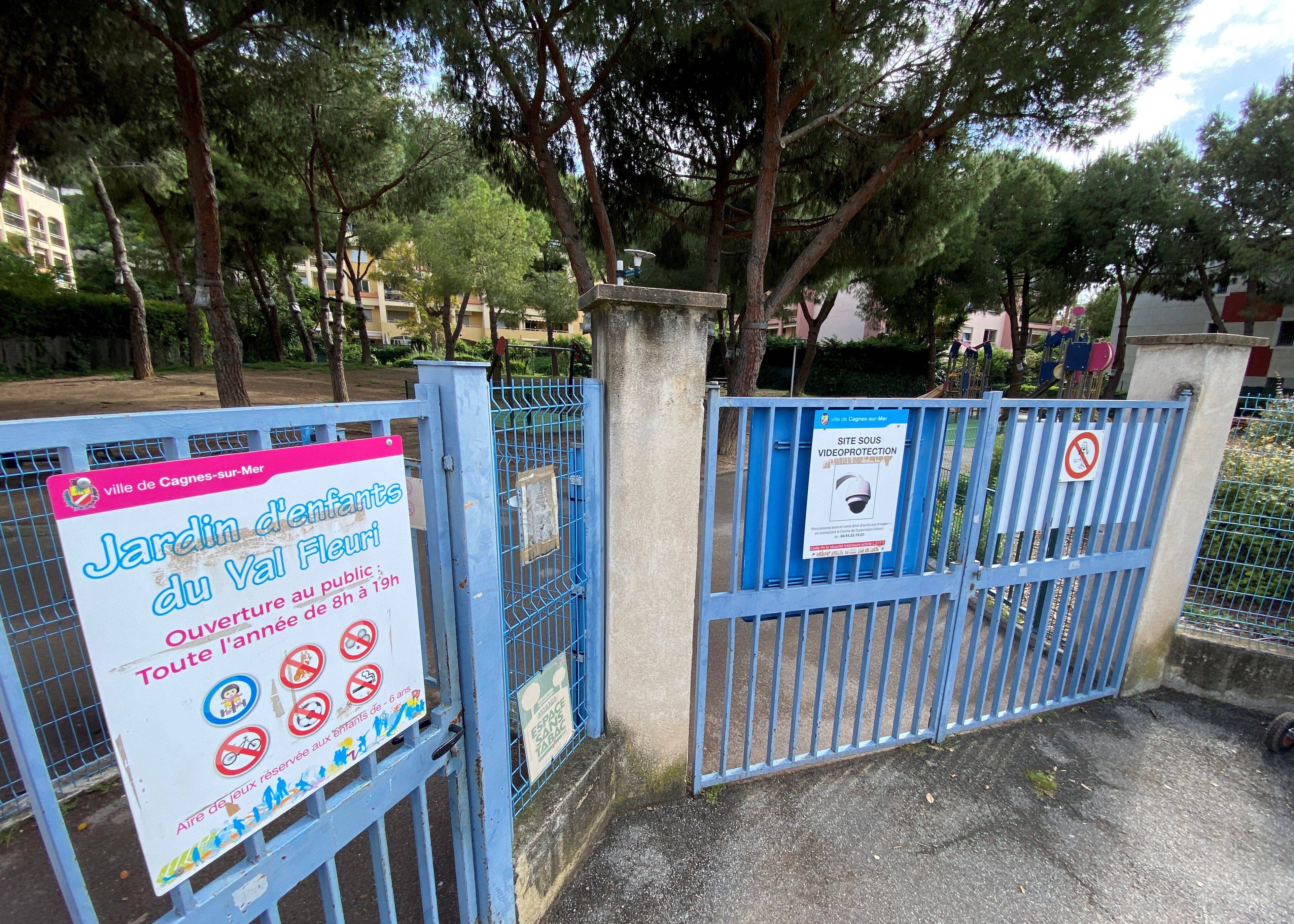 "On préfère les voir au parc que devant un écran": des parents lancent une pétition pour qu'un jardin d'enfants reste ouvert plus longtemps... contre l'avis des voisins