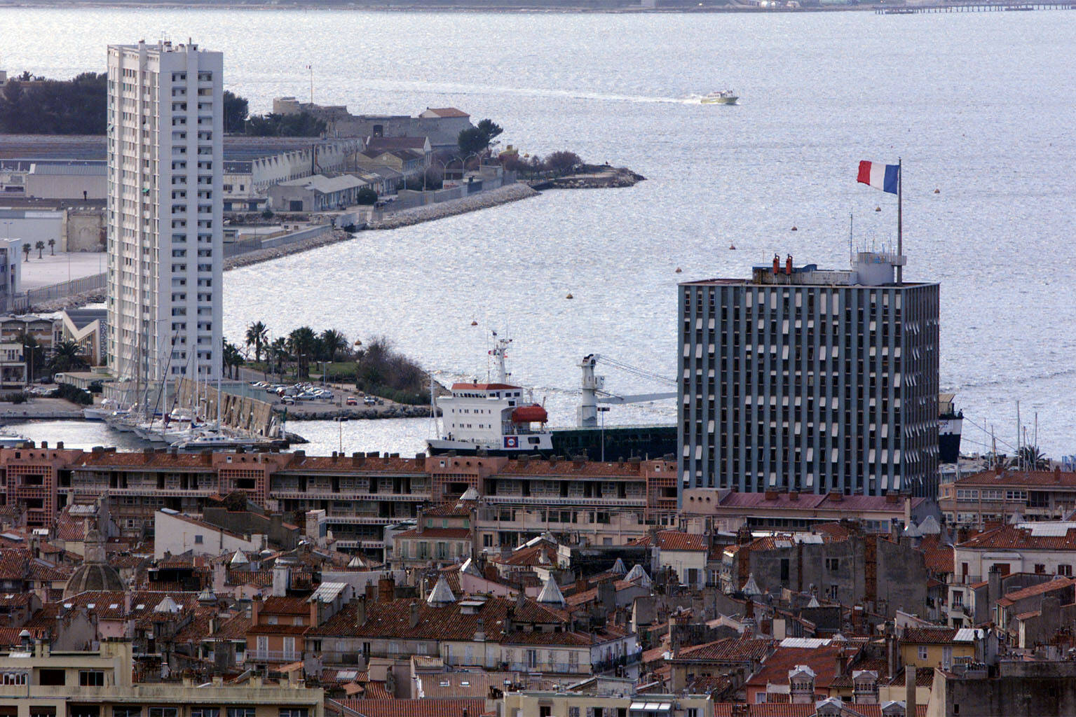 Il y a 30 ans, à Toulon: la ville plombée par l'idéologie et les finances