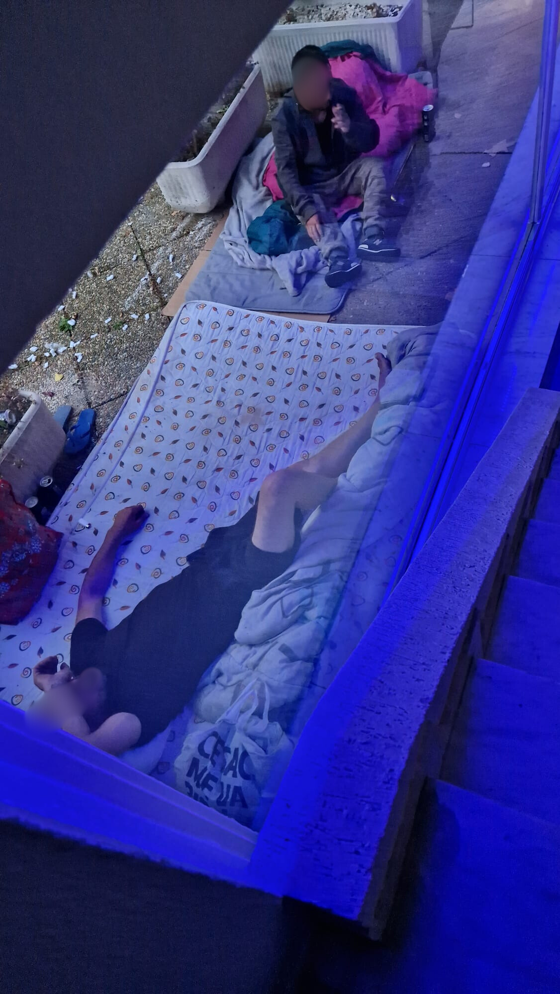 "On ne sait plus comment faire pour arrêter ça": les habitants d'une résidence de Cannes pestent contre les squatteurs