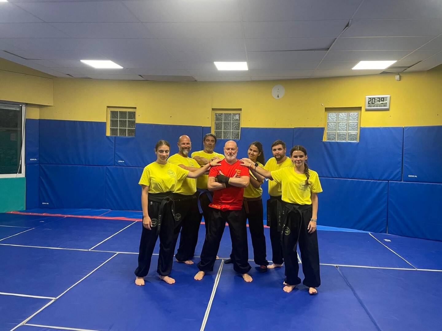 À Cannes, le professeur de krav-maga Robert Sturkop est désormais le seul combattant d'Europe portant une ceinture rouge: rencontre