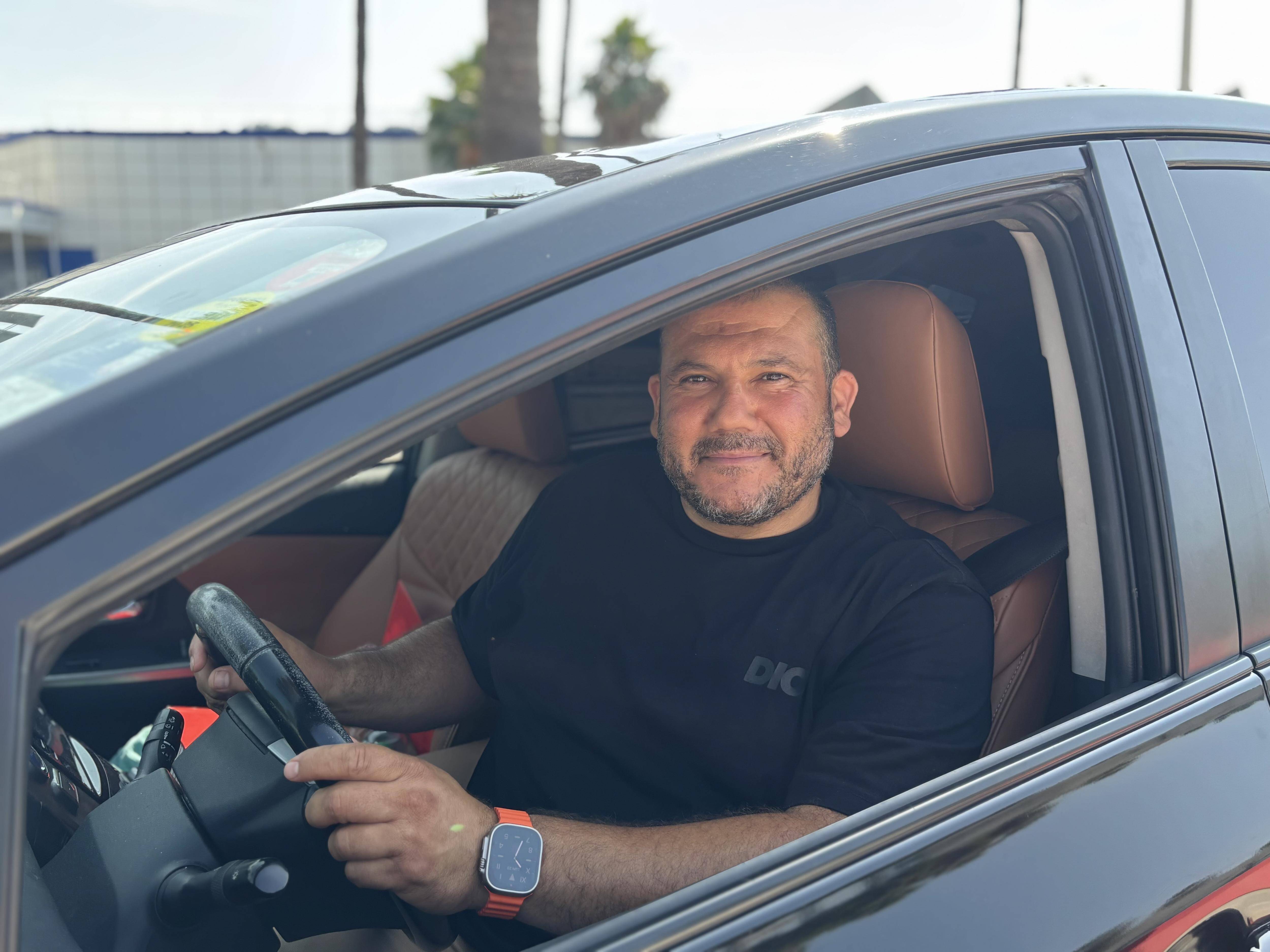 "Je suis venu faire le plein, on ne sait jamais": en pleine guerre au Moyen-Orient, ils se ruent à la pompe sur la Côte d'Azur