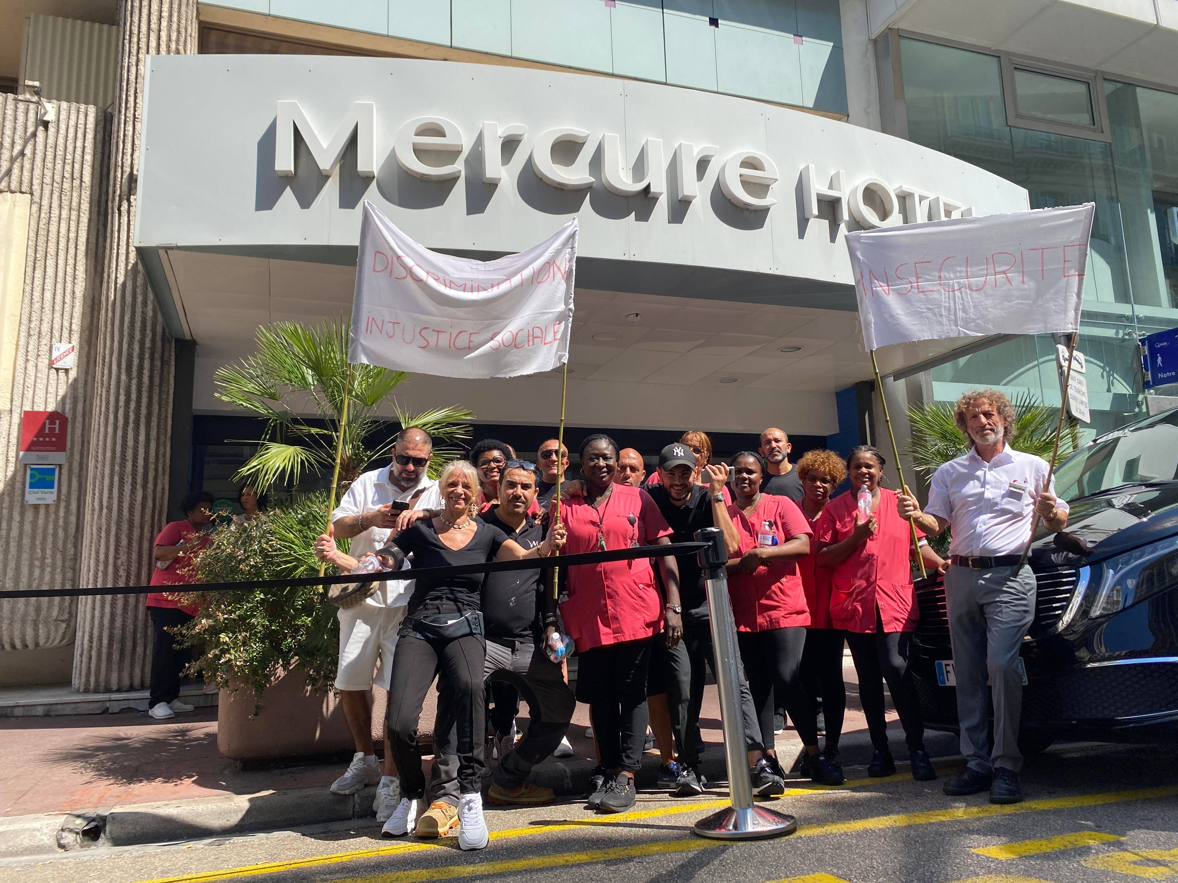 Piscine squattée, menaces de mort au personnel... À Nice, les employés de l'hôtel Mercure débraient pour réclamer un vigile