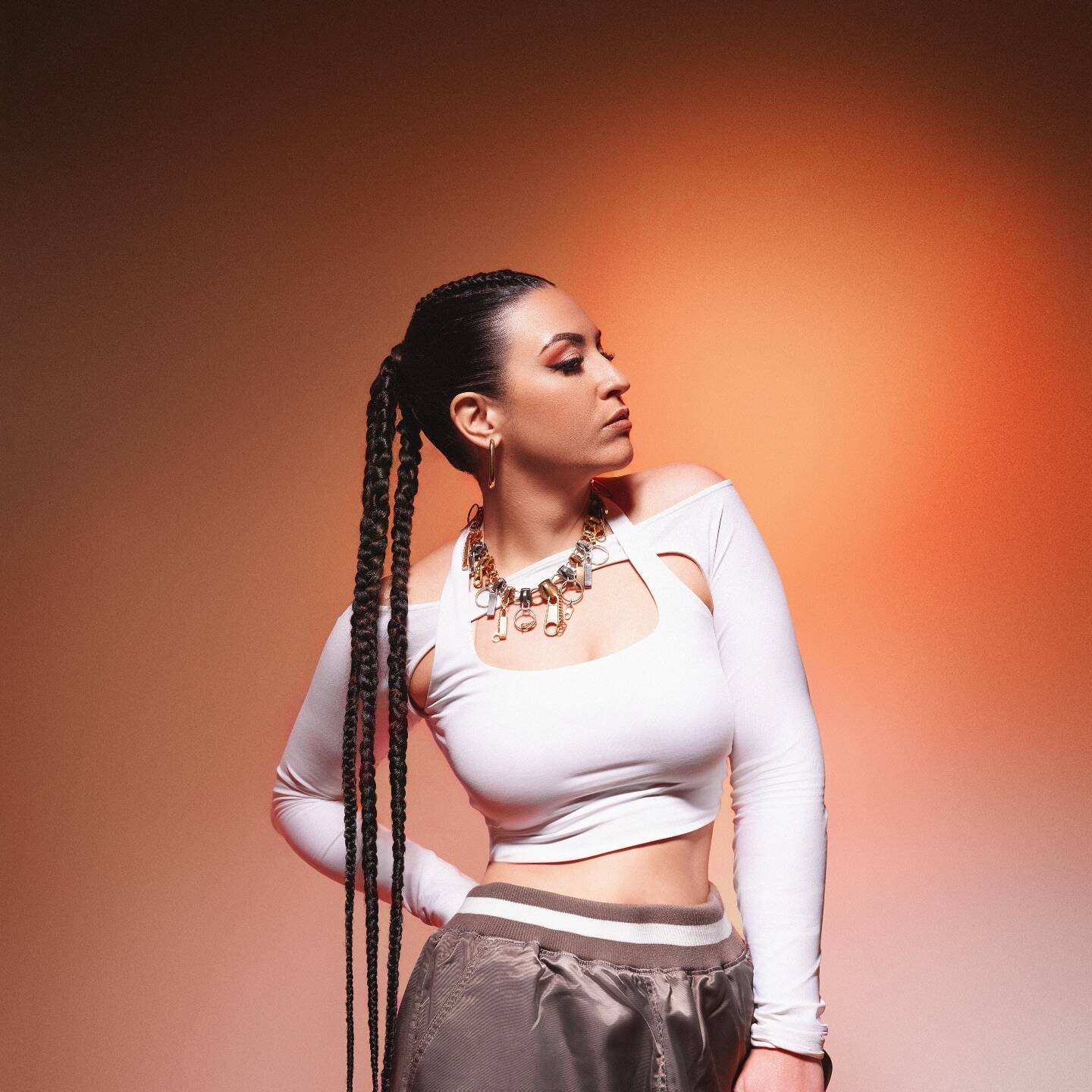 Elle se produit en première partie d'Alain Chamfort dimanche: qui est Arleen, cette Niçoise à découvrir au Broc Festival?