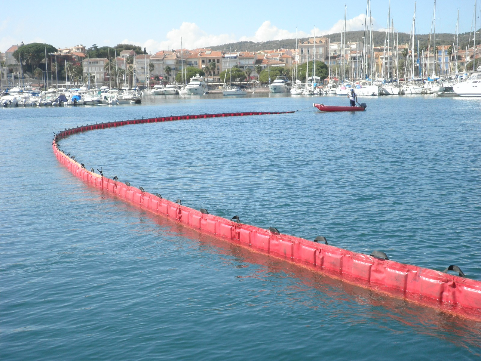 Le point sur les plages à Sanary et Bandol après la rupture de canalisation des eaux usées entraînant leur fermeture