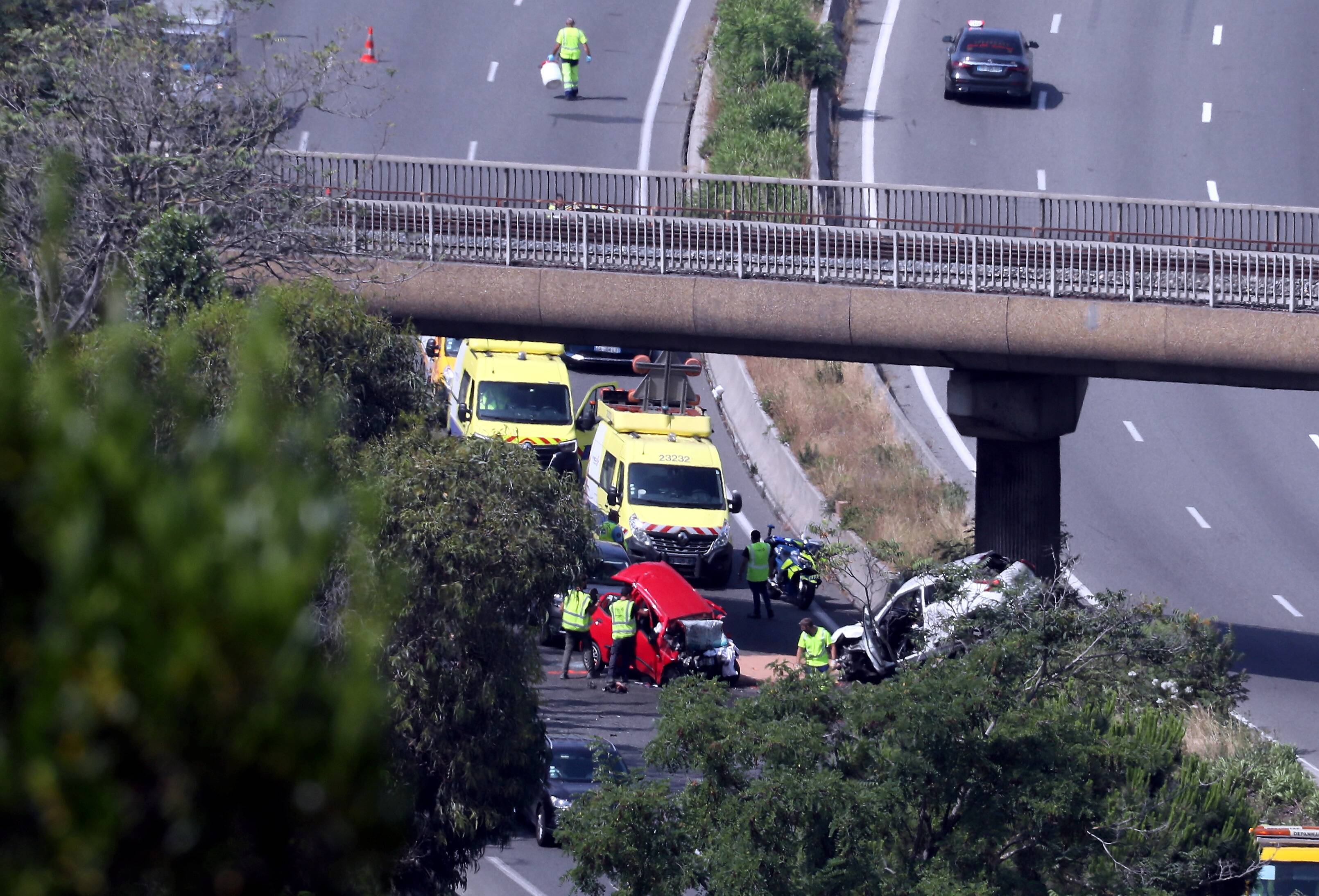 Drame sur l'A8 près de Cannes: le terrible accident sera-t-il jugé avec la nouvelle loi sur l'homicide routier?