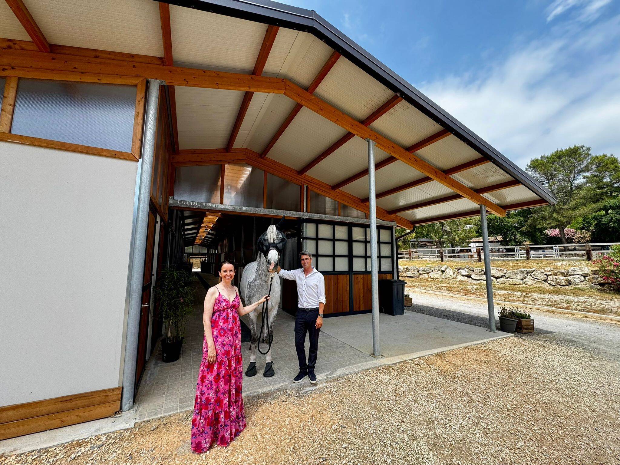 On vous présente la Equestrian School Academy Riviera Stables à Biot, le futur Mouratoglou du monde équestre