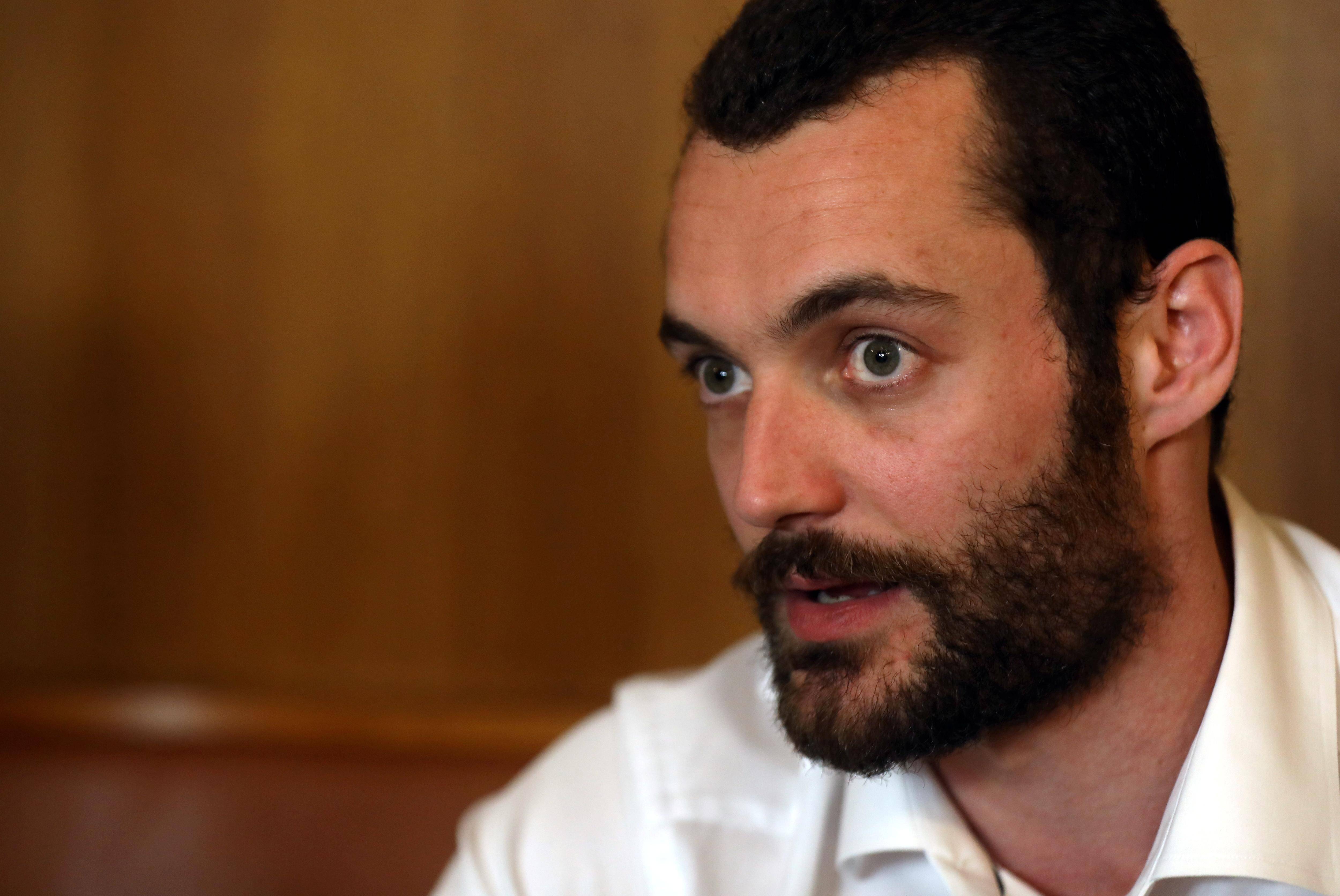 "On ne veut plus de maire parachuté": entre espoirs, inquiétudes et doutes, l'arrivée de Louis Sarkozy divise à Menton