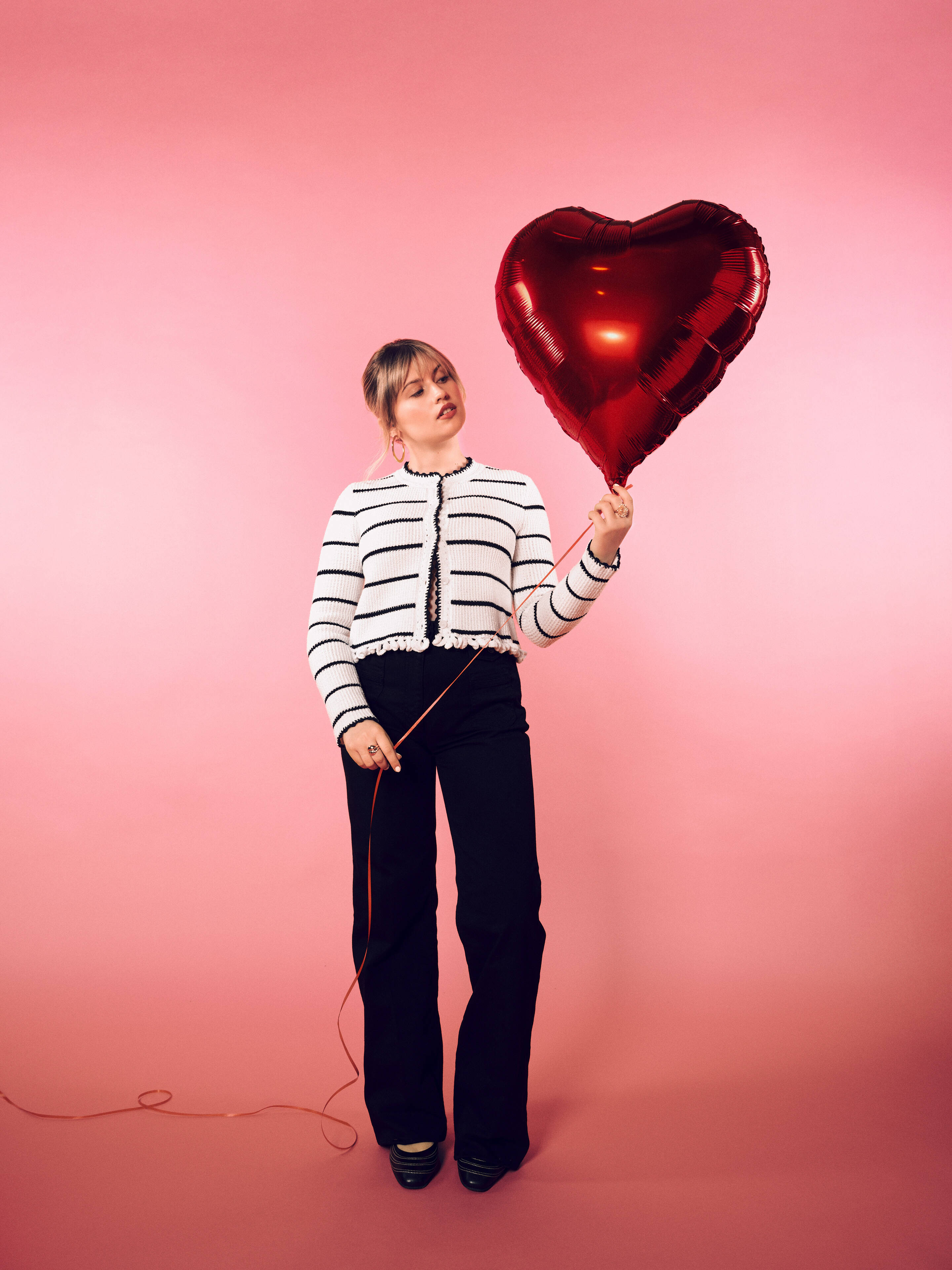 "Je sais que ma vie n'est plus pareille mais j'ai envie de faire comme d'hab'": Marine, gagnante de la Star Academy, se produit sur la Côte d'Azur avant de partir en vacances