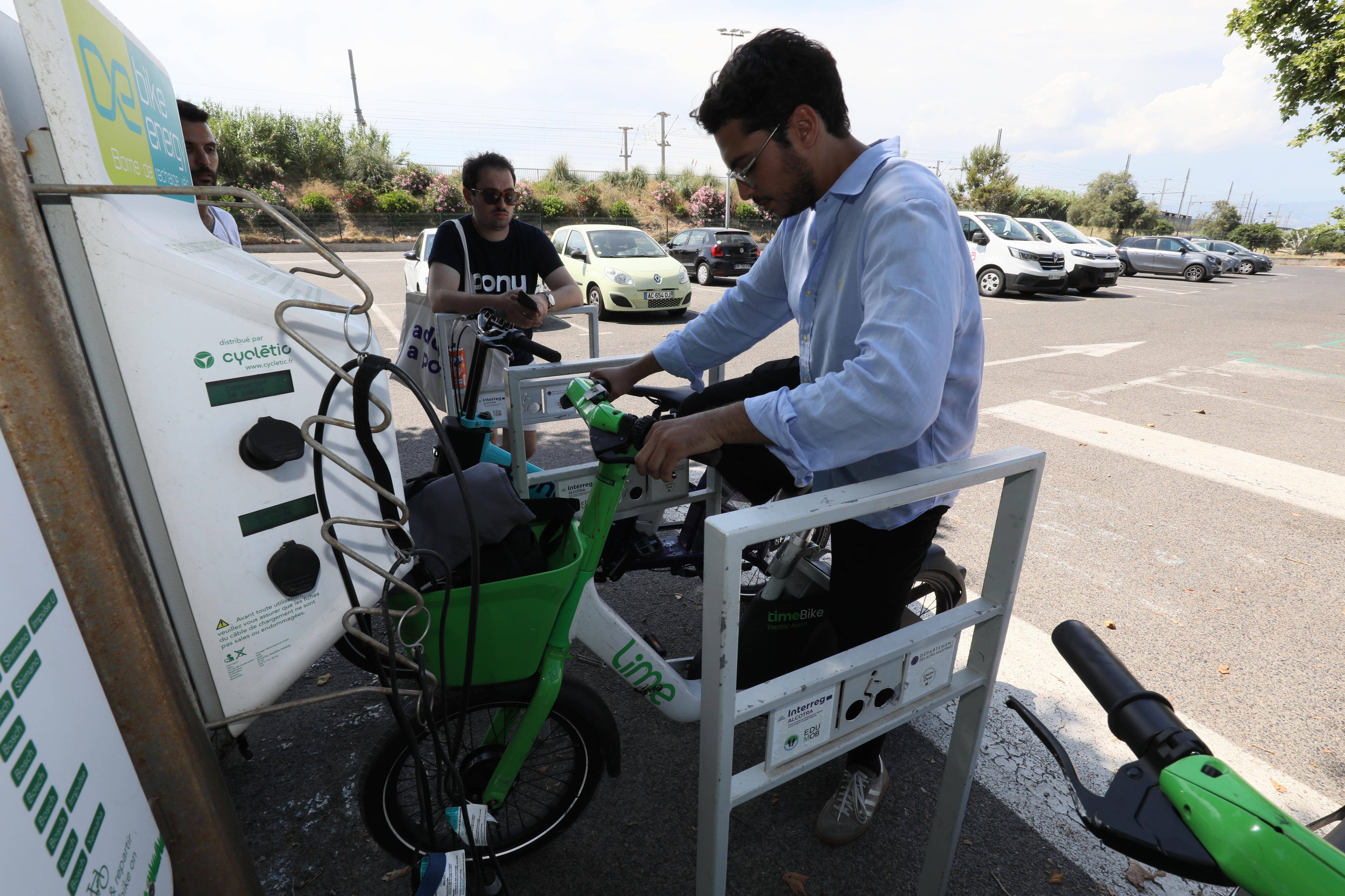 Les vélos en libre-service Lime et Pony débarquent à Antibes et dans ces communes alentour
