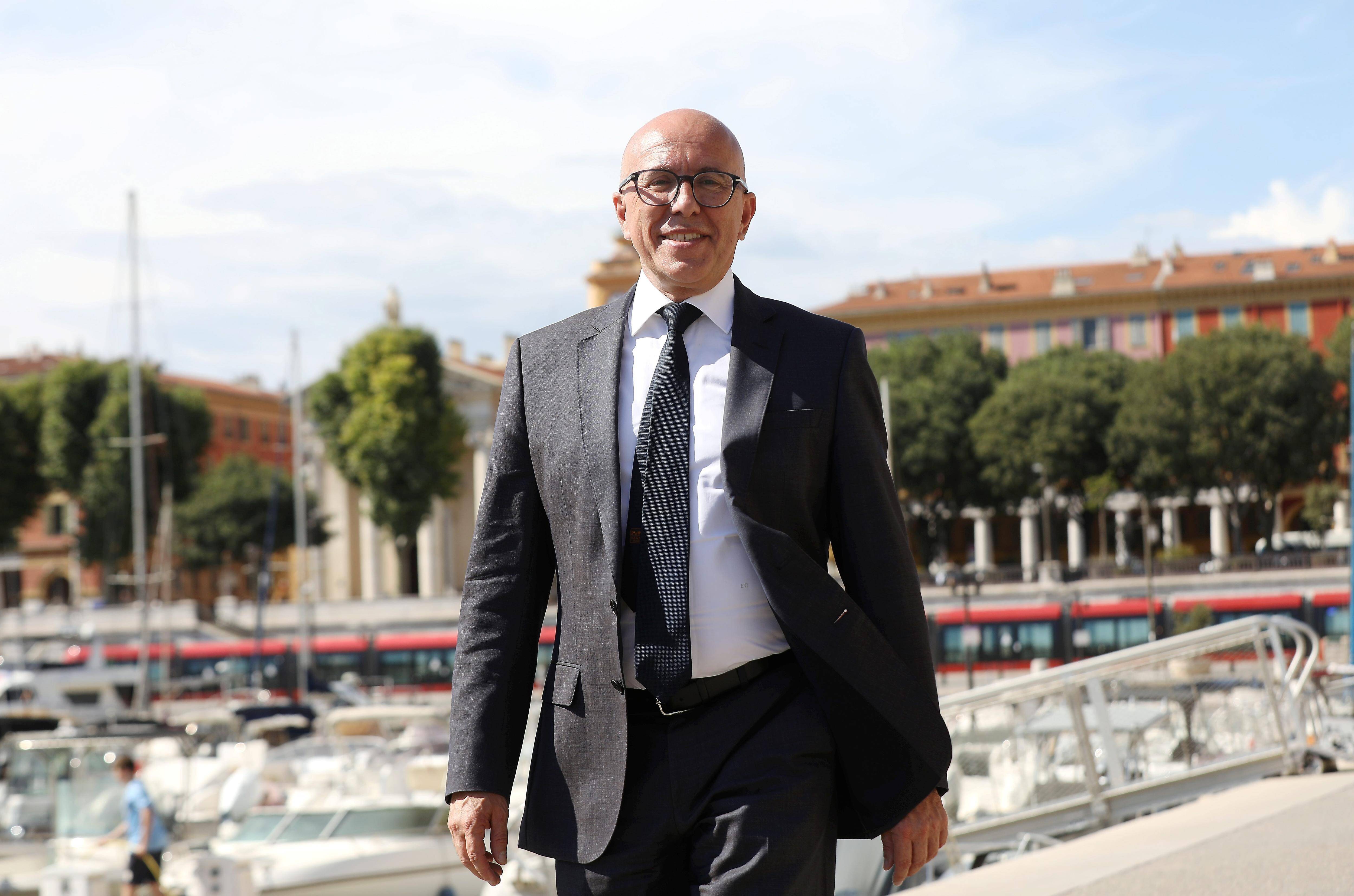 "C'est une nécessité vitale": Éric Ciotti demande au gouvernement de climatiser toutes les écoles de France