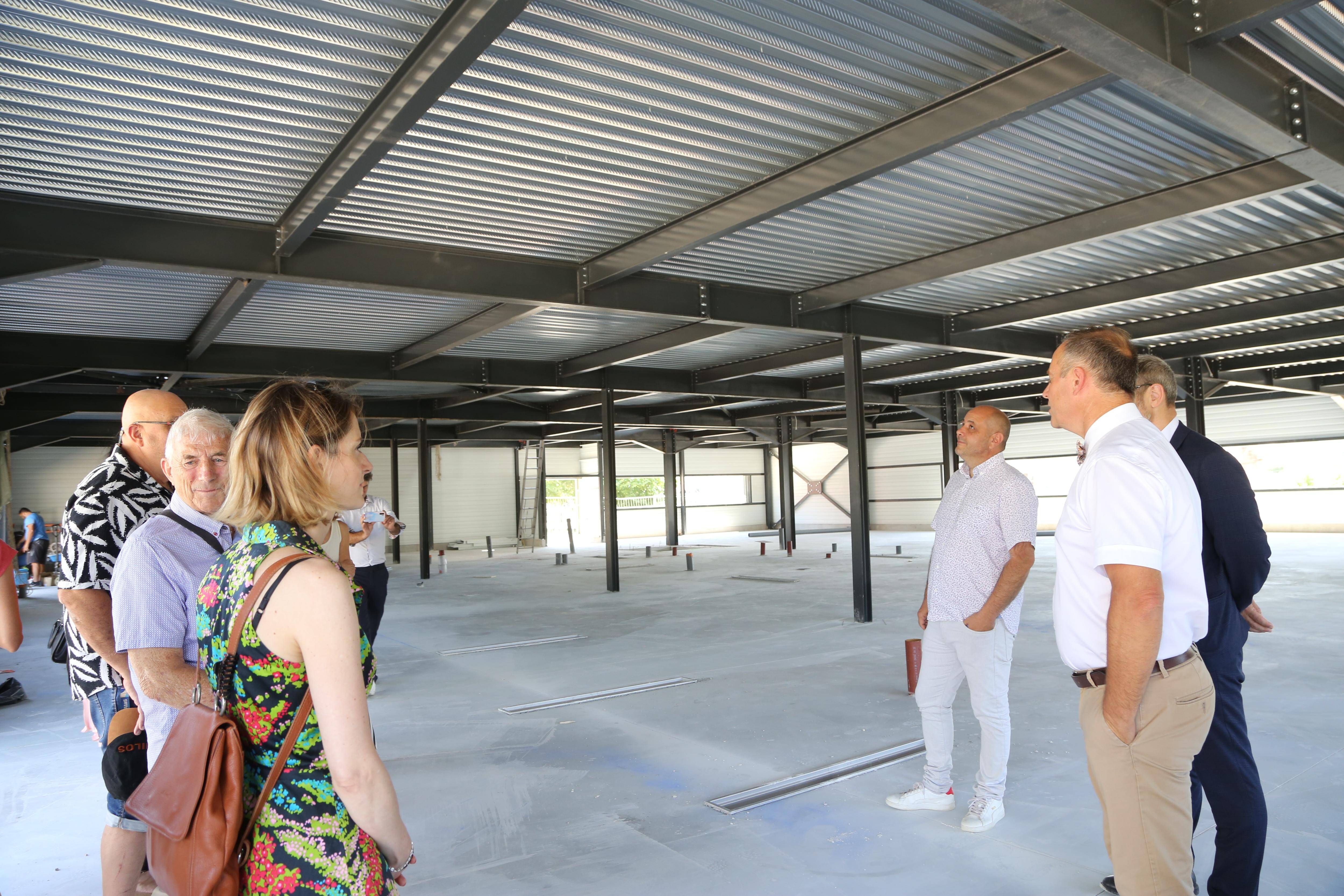 En travaux jusqu'à septembre, la cuisine centrale du lycée de Saint-Maximin mise sur le local