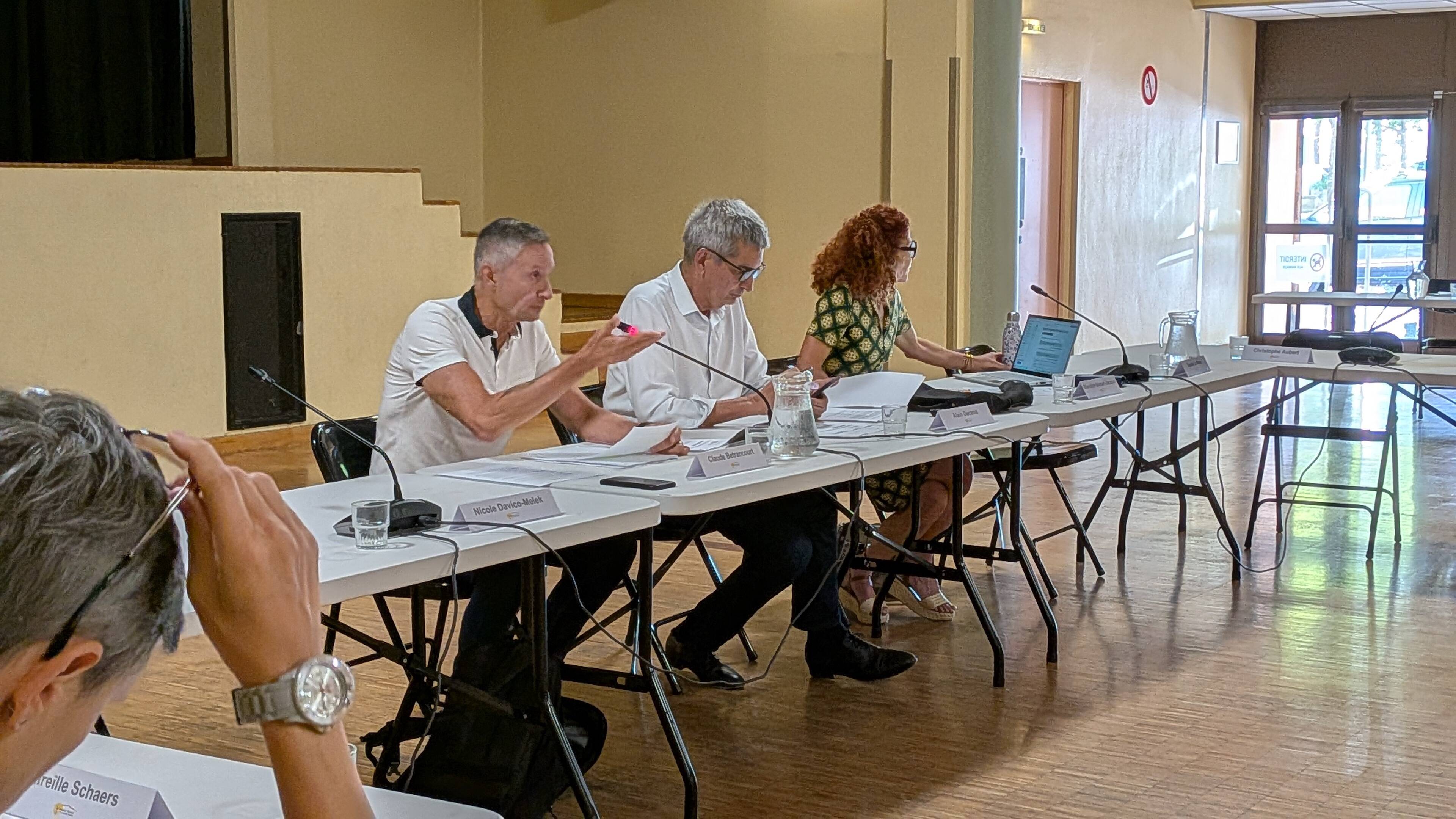 Compte administratif rejeté au conseil municipal Saint-Maximin: la Chambre régionale des comptes va être saisie