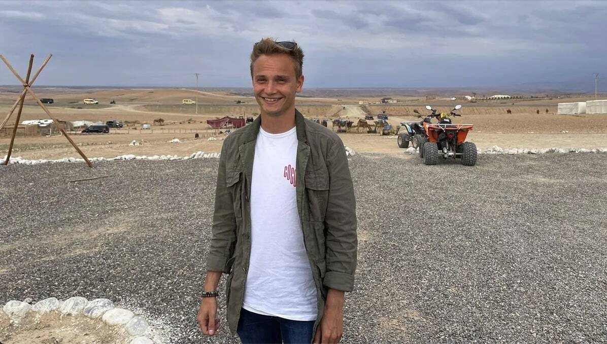 Qui est Jordan Galtier, co-producteur de La Kermesse, qui réunit des icônes vintage dans sa cour de récré?