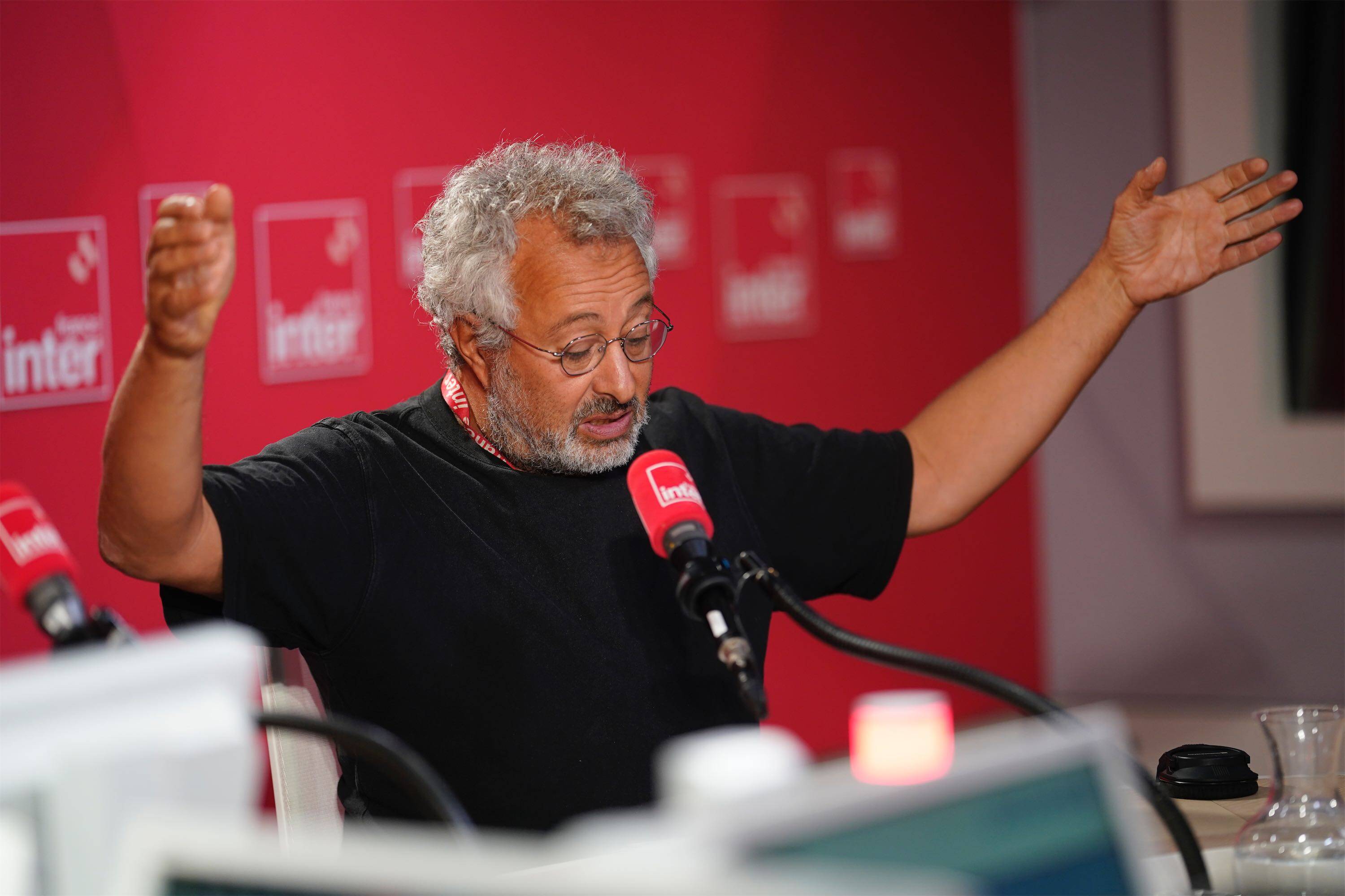 Claude Askolovitch quitte la matinale de France Inter après 8 ans: son nouveau défi sur la chaîne Novo 19