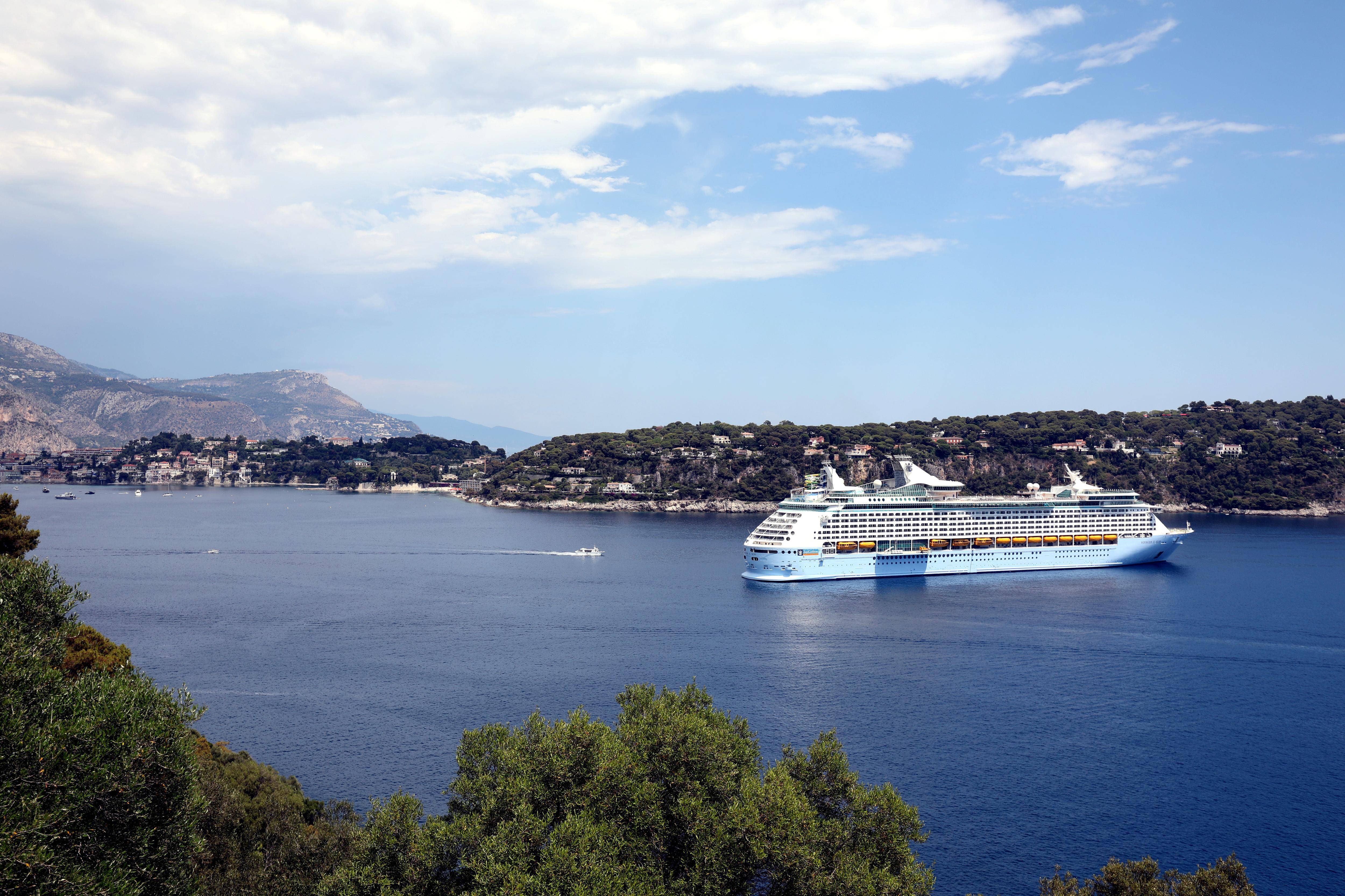 "Un nouvel arrêté": la contre-attaque du maire de Nice Christian Estrosi après sa tentative d'abordage d'un bateau de croisière