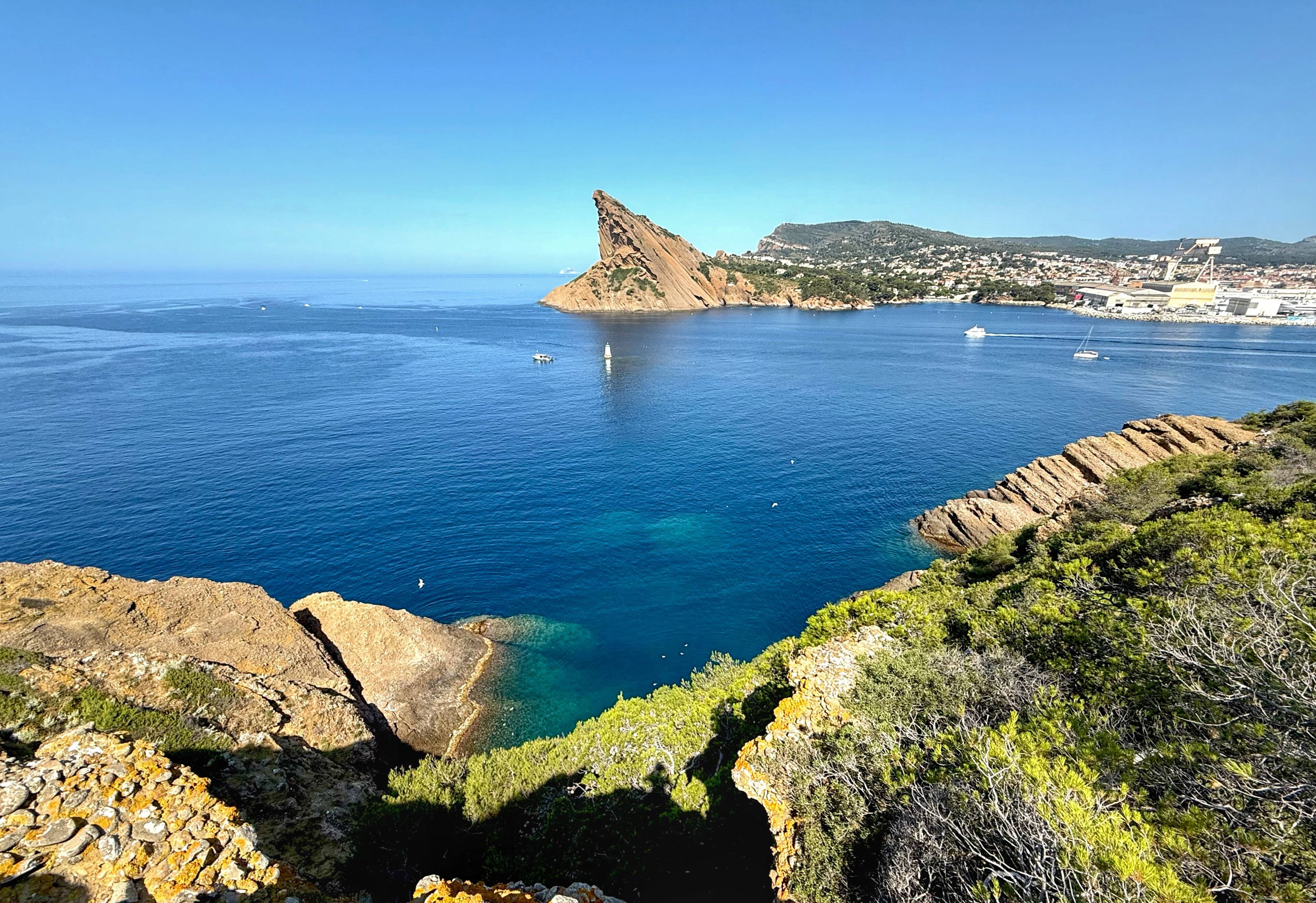 Découvrez l'île verte, première étape de notre "tour des îles" cet été