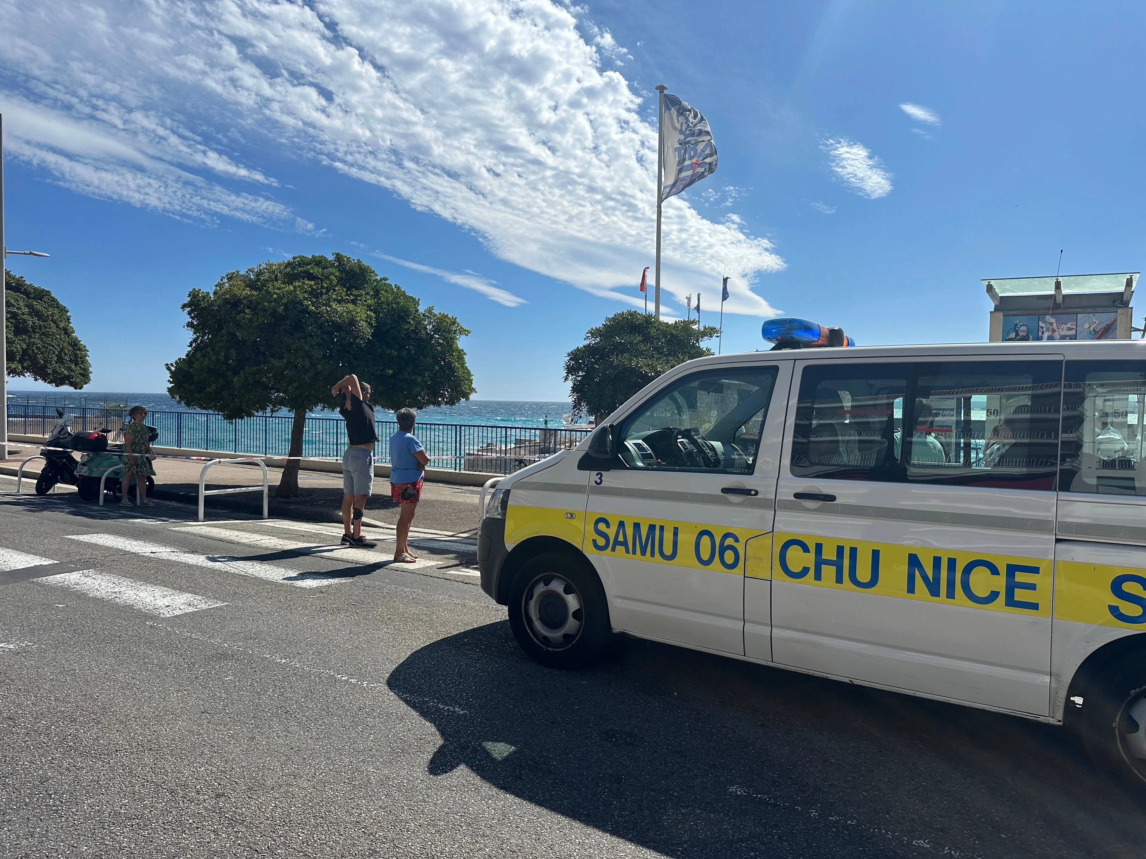Un baigneur décède sur la plage de la Réserve à Nice, des plages fermées par la police