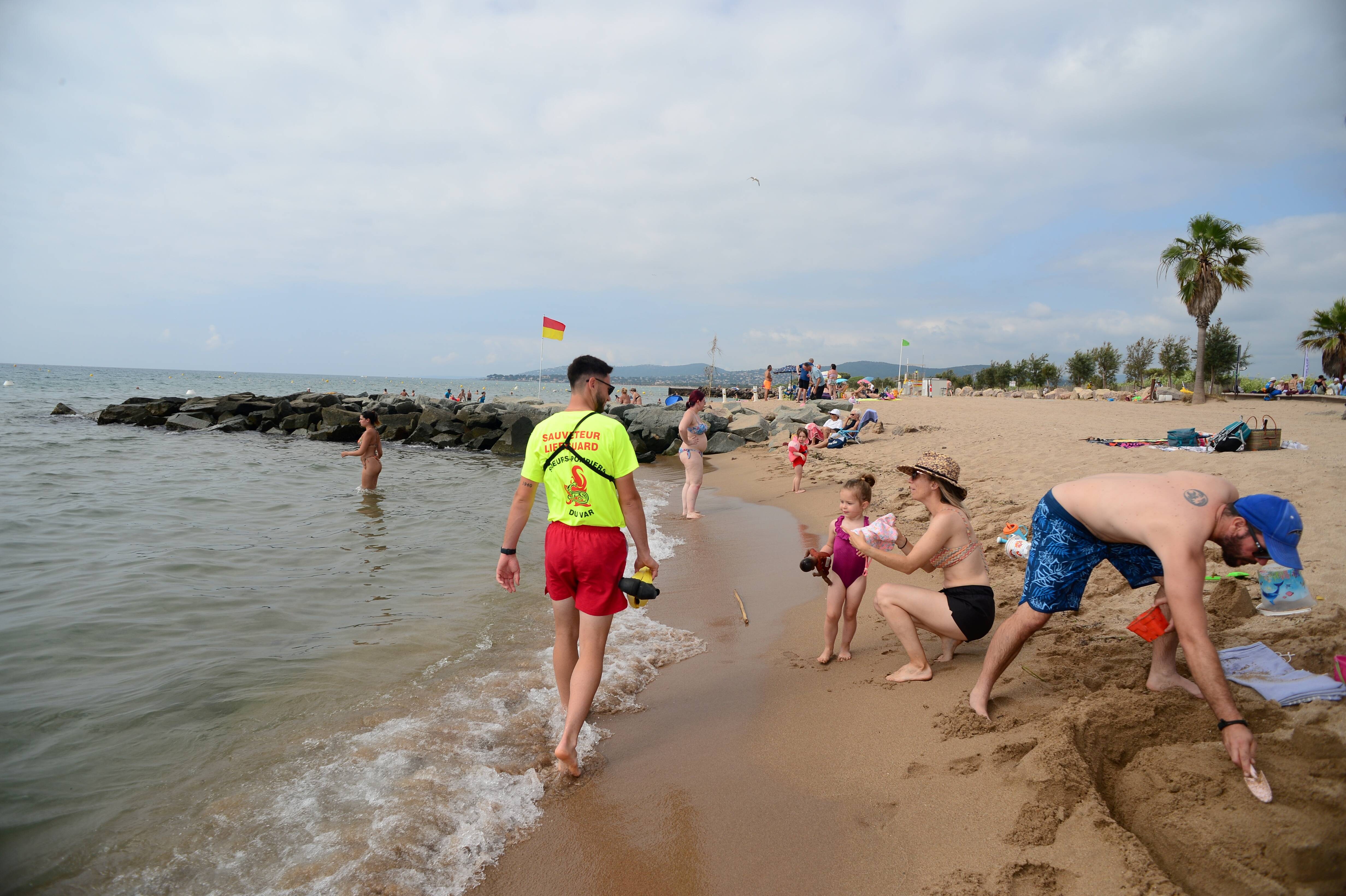 "Nos interventions sont variées": cet été dans le Var, les sapeurs-pompiers prennent aussi part à la surveillance de la baignade