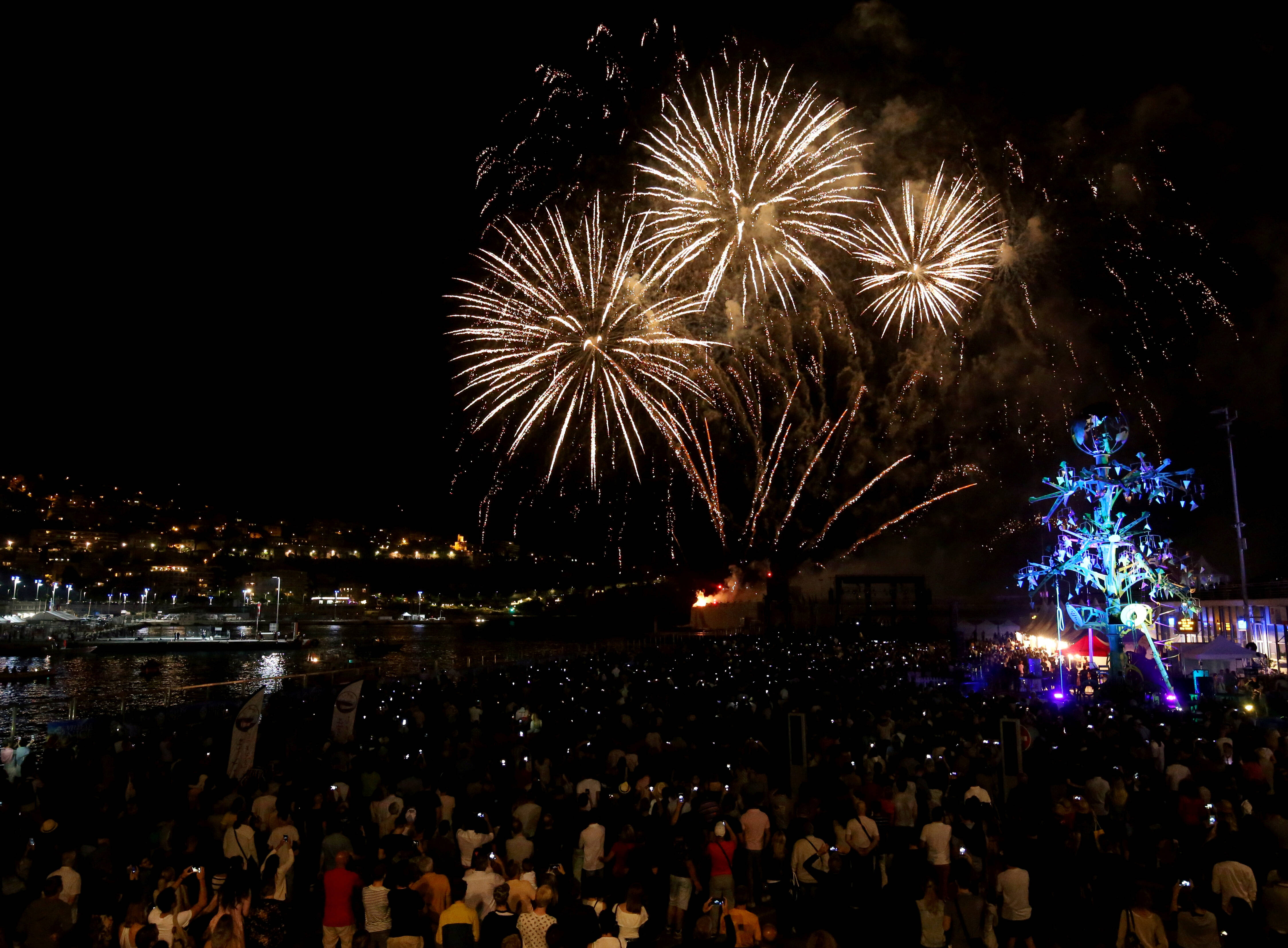 Où voir les feux d'artifice des 13 et 14 juillet dans les Alpes-Maritimes?