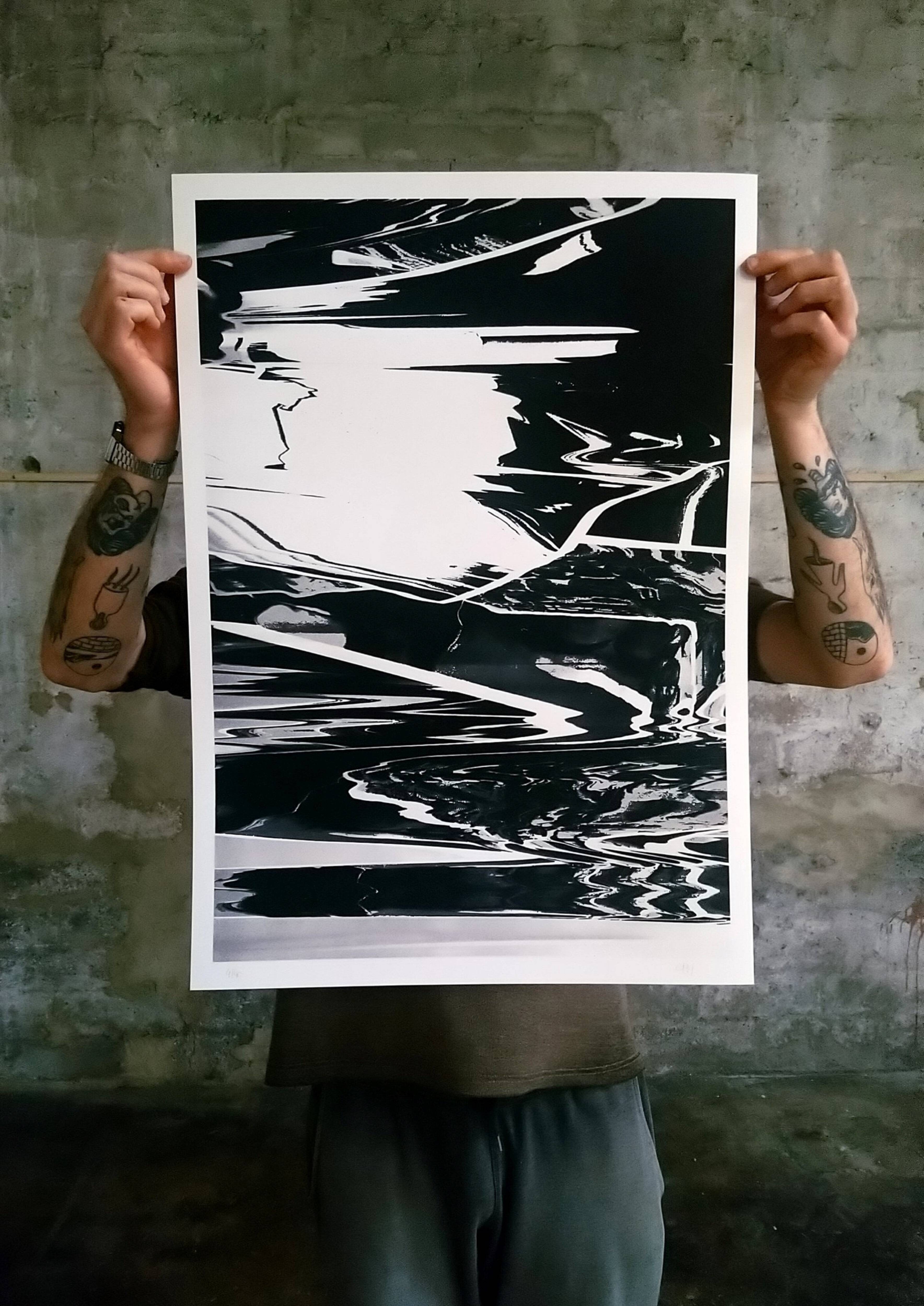 On a tenté de percer le mystère d'un artiste sans nom qui va exposer... dans un espace sans nom dans ce village