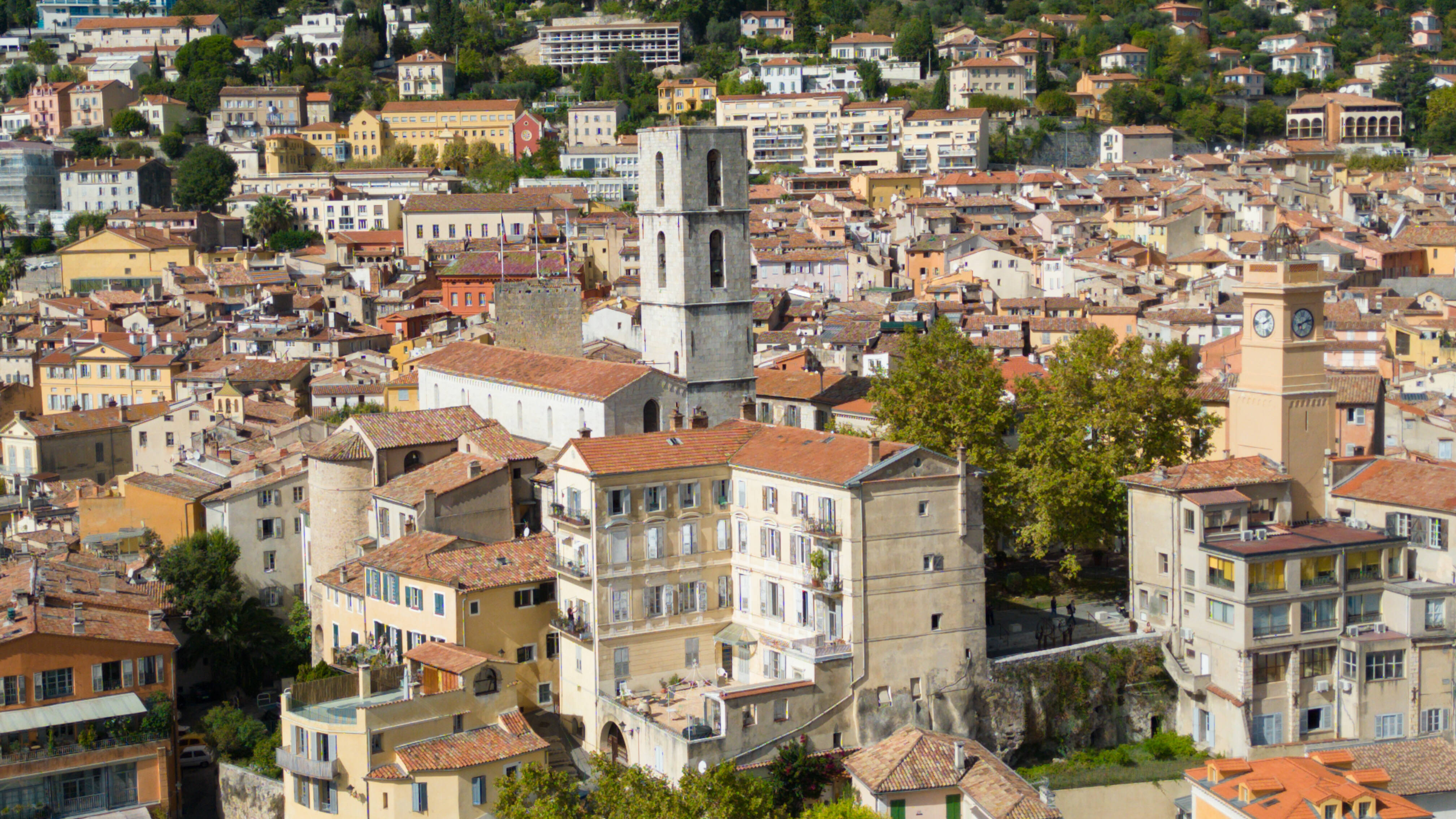 Voici la solution pour enfin bénéficier de travaux de rénovation énergétique extérieurs dans les logements du centre historique de Grasse