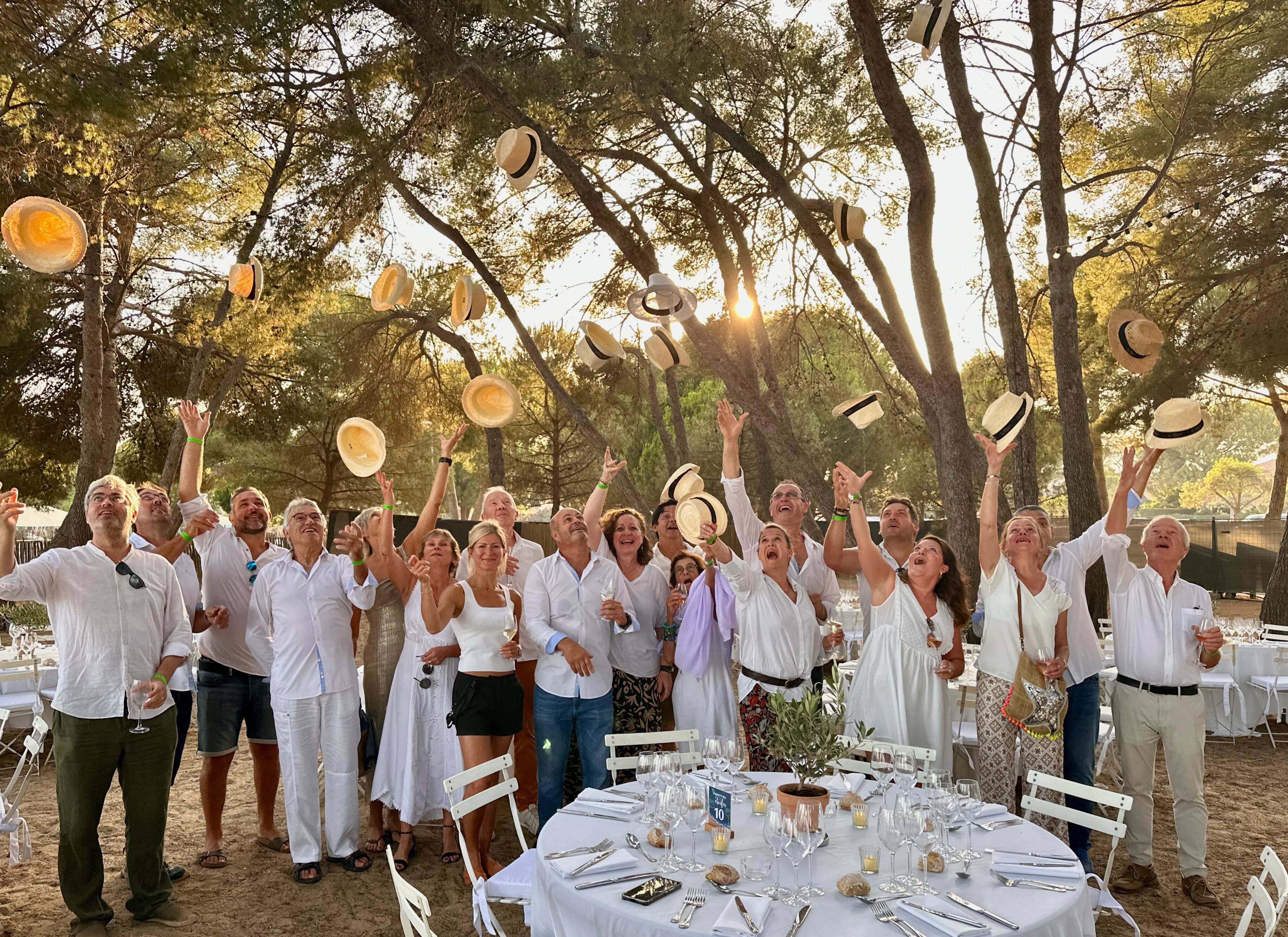 /Plus de 100 vins à déguster sur la plage: Vignerons sous les étoiles revient/à La Londe