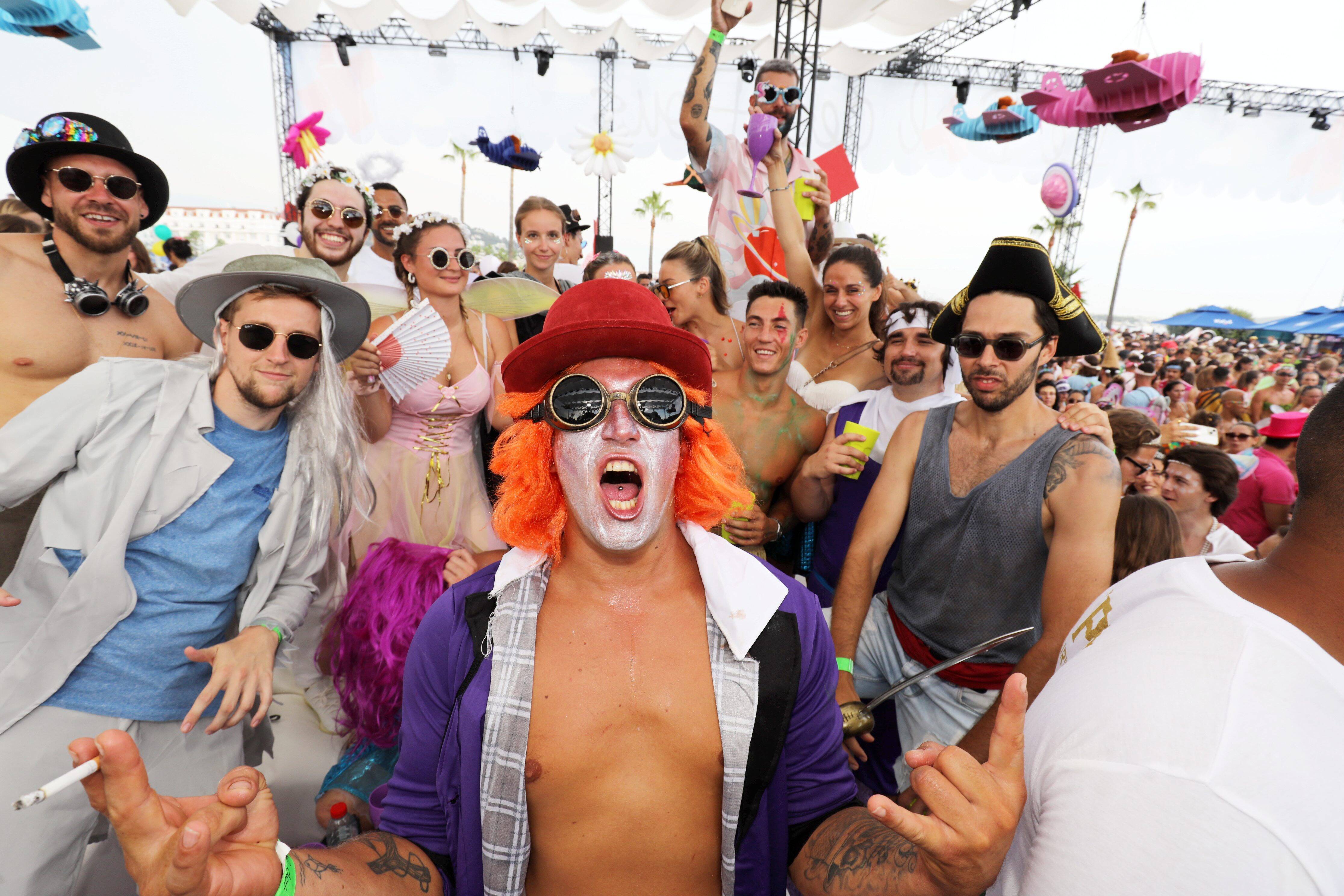 Ce dimanche, c'est le premier Bal des fous à Cannes et on vous dévoile tout ce qu'il faut savoir