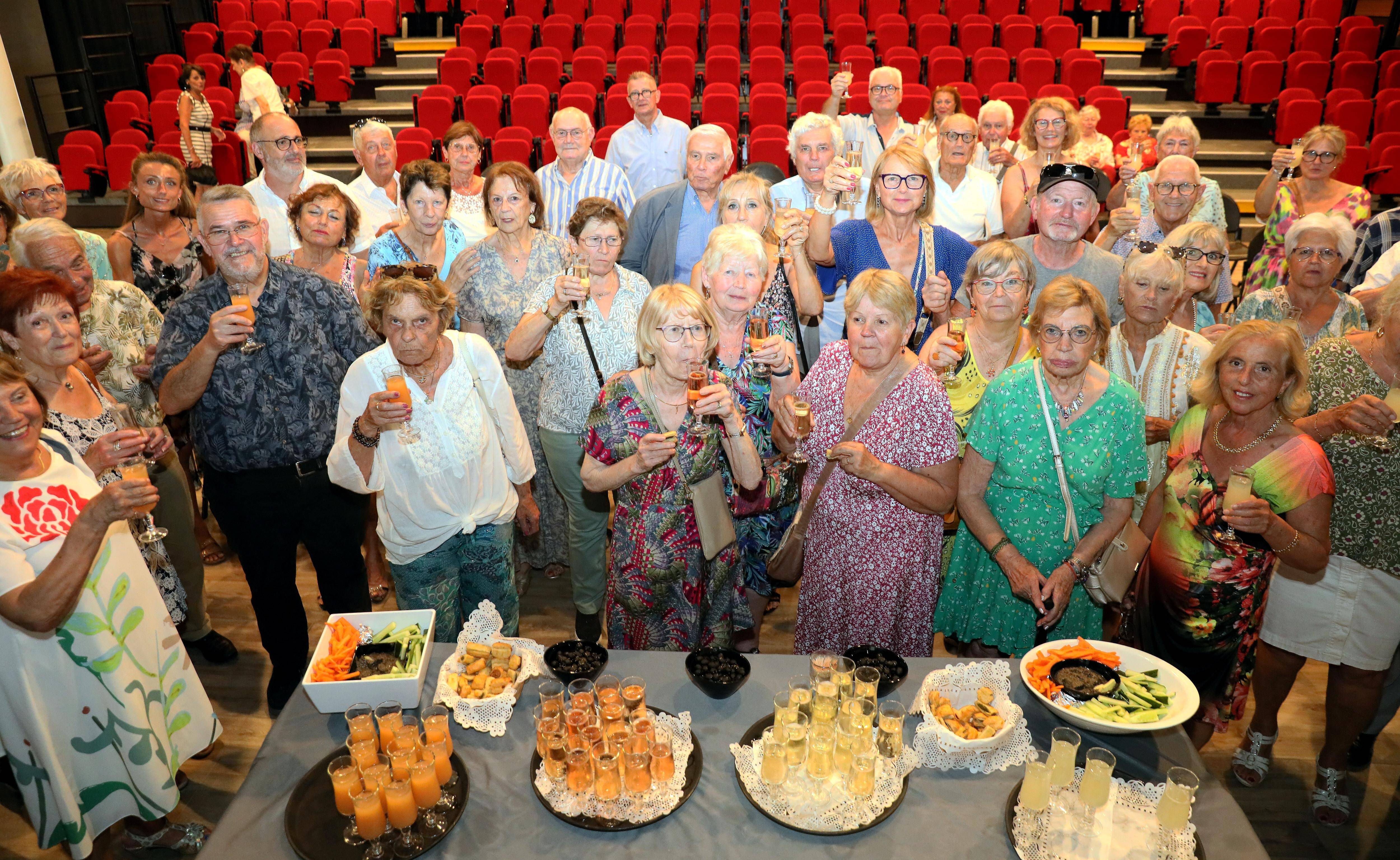 "Je ne pouvais pas me sortir le Sud de la tête": mais pourquoi un tiers de la population de cette ville de la Côte d'Azur parle ch'ti?