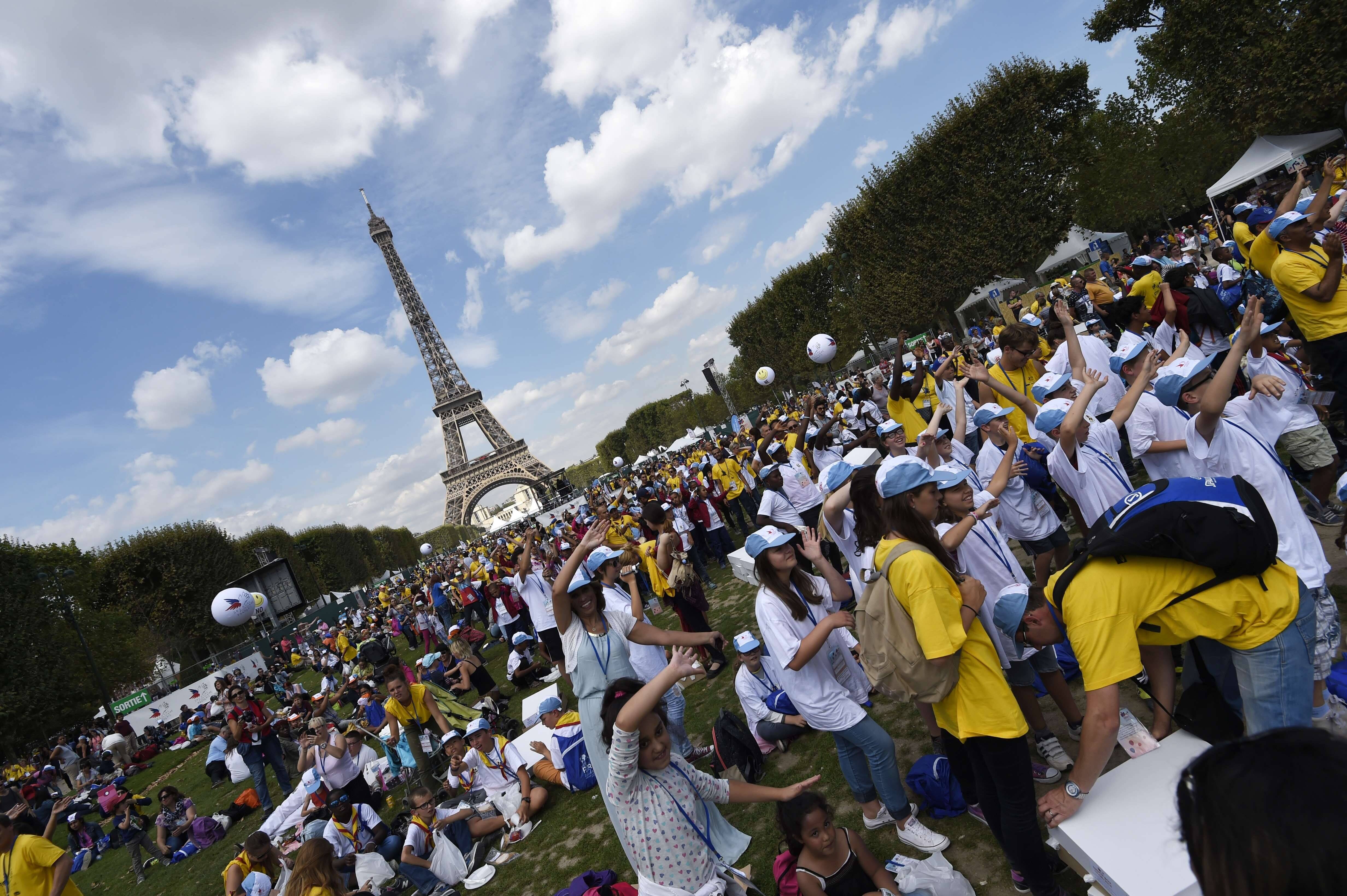 Vacances avec le Secours populaire à Paris: il reste des places !