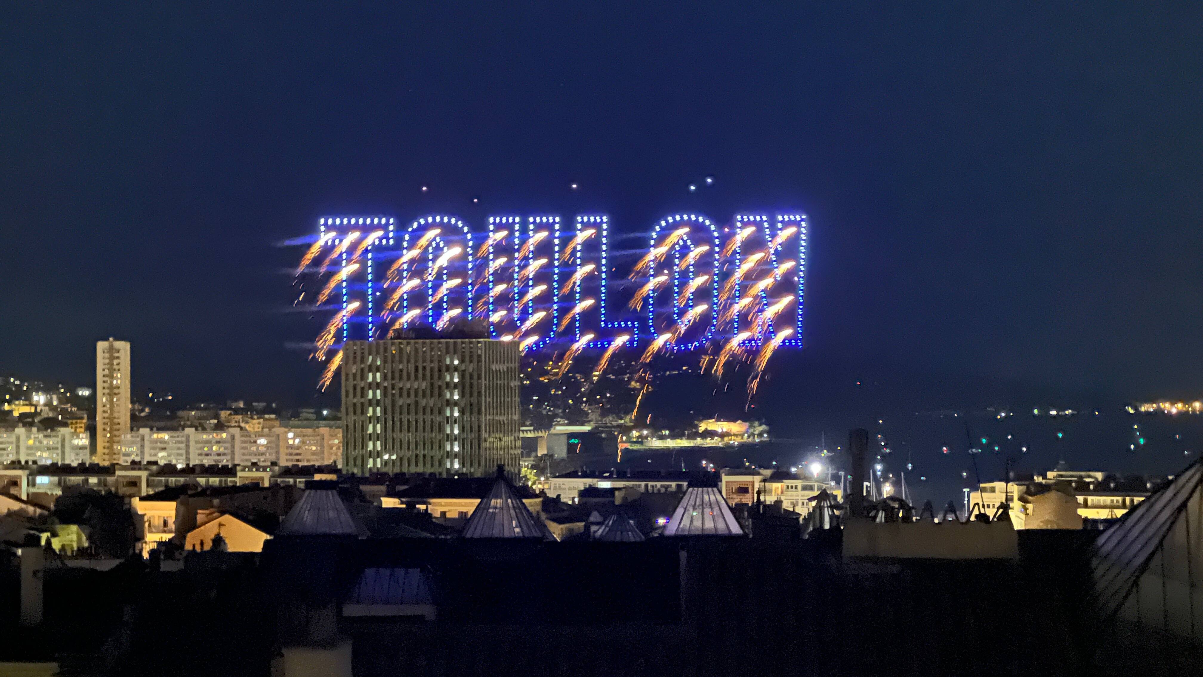 Le spectacle de drones du 14-Juillet à Toulon ne fait pas l'unanimité... les fans de feux d'artifice font de la résistance