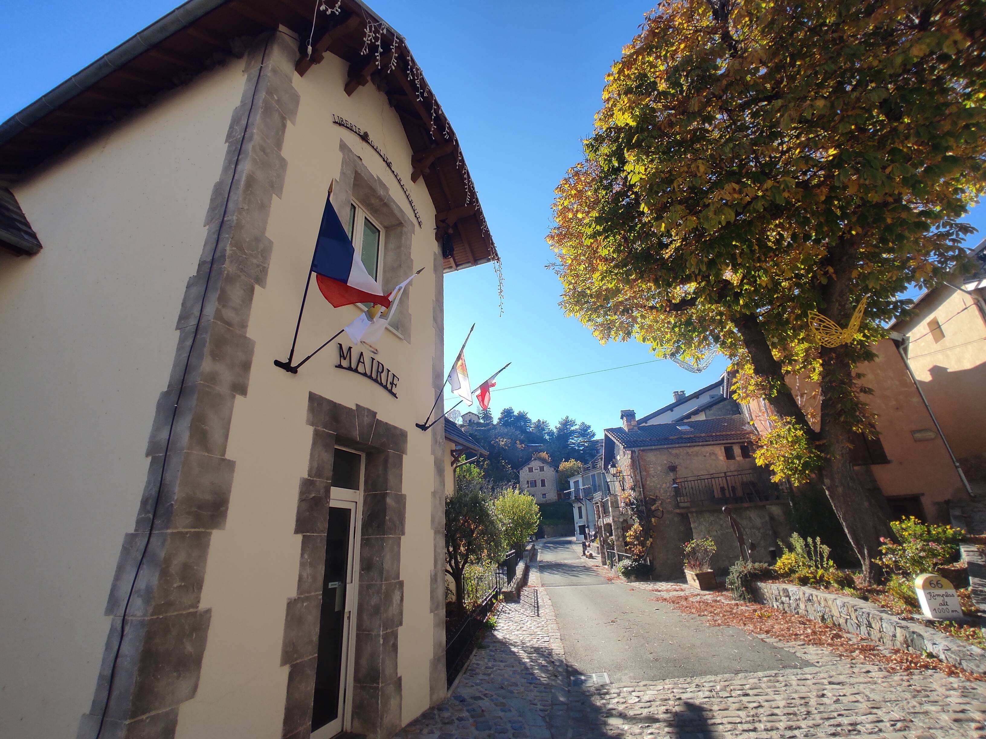 Une plainte pour favoritisme et prise illégale d'intérêt secoue un village de l'arrière-pays de Nice